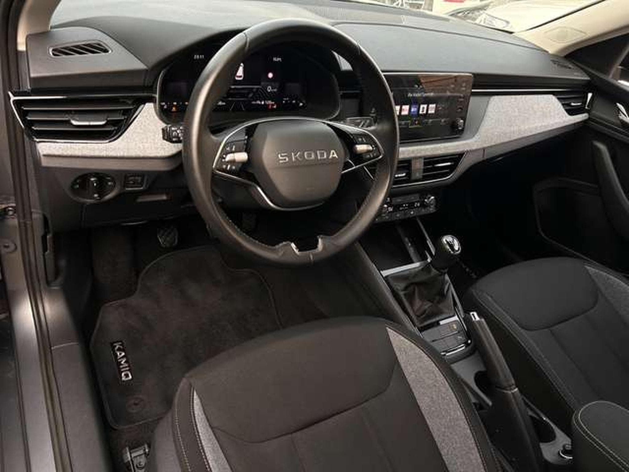 Skoda Kamiq 1.5 TSI 150 ACT EDITION (2025) - Photo 12