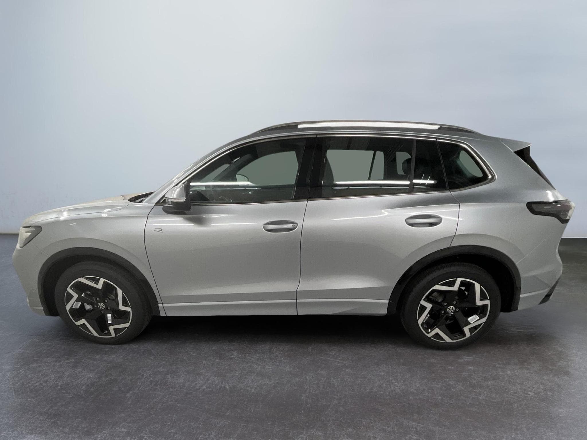 VW Tiguan R-Line (2026) - Photo 4