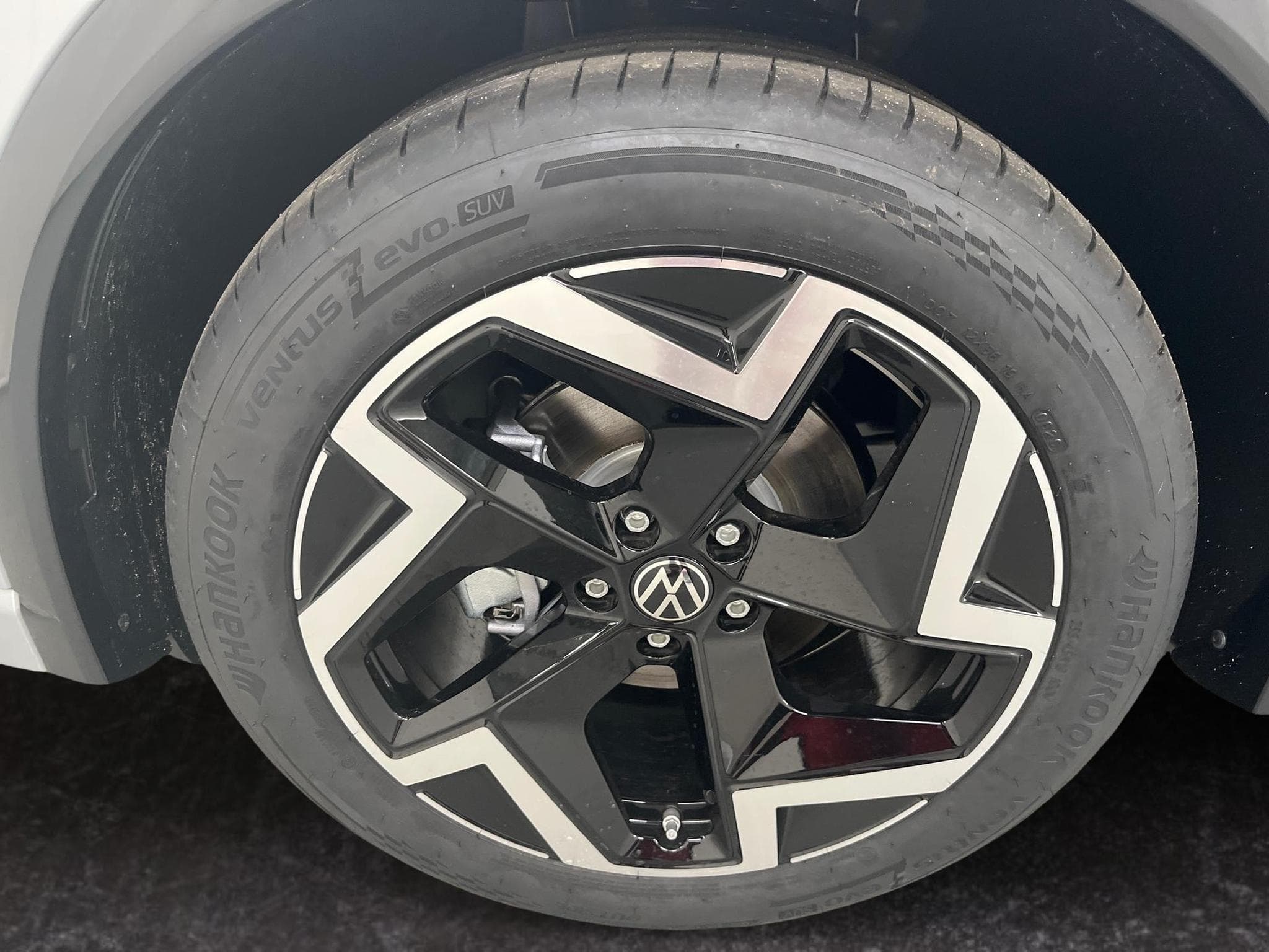 VW Tiguan R-Line (2026) - Photo 9