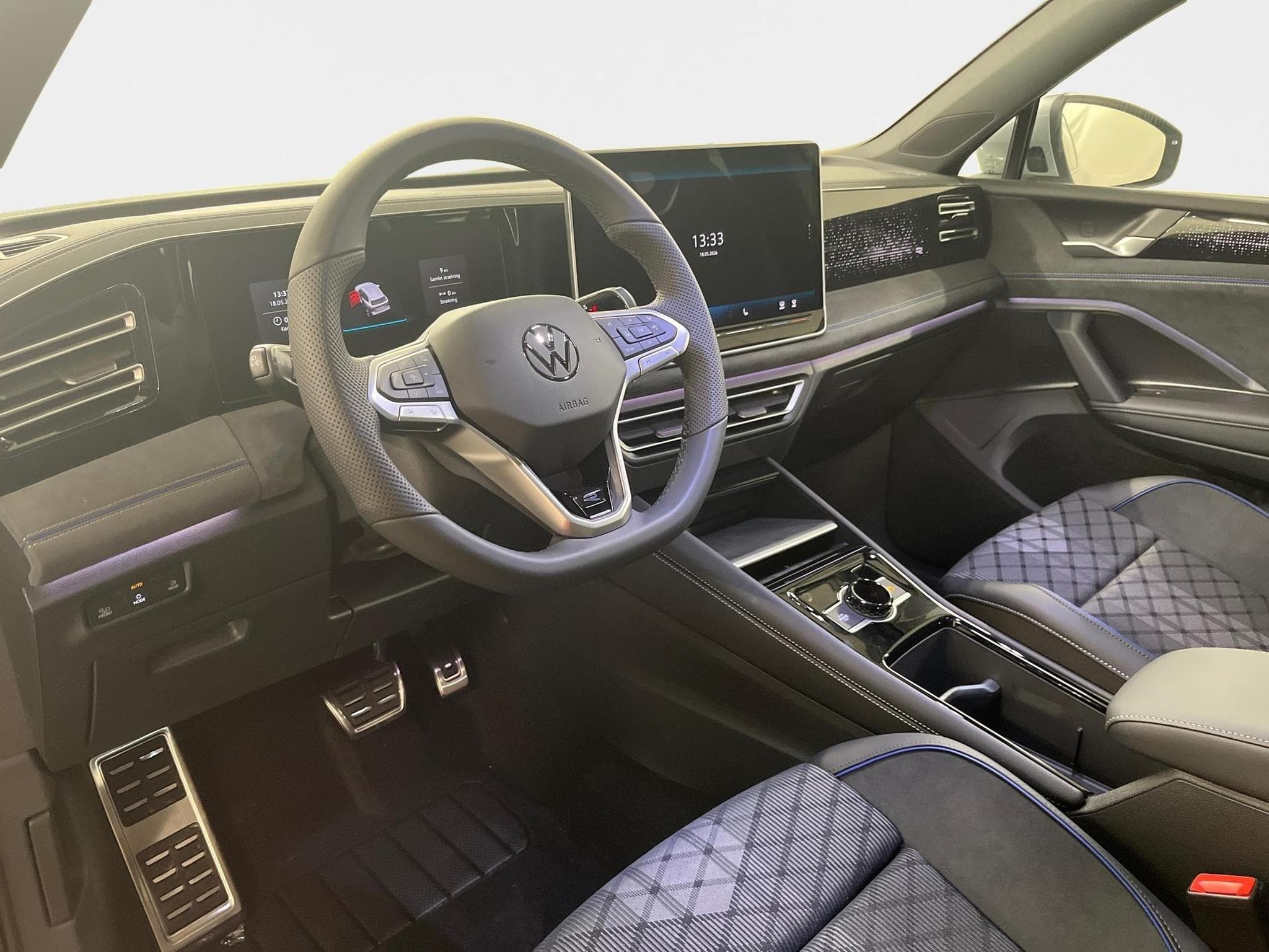 VW Tiguan R-Line (2026) - Photo 13