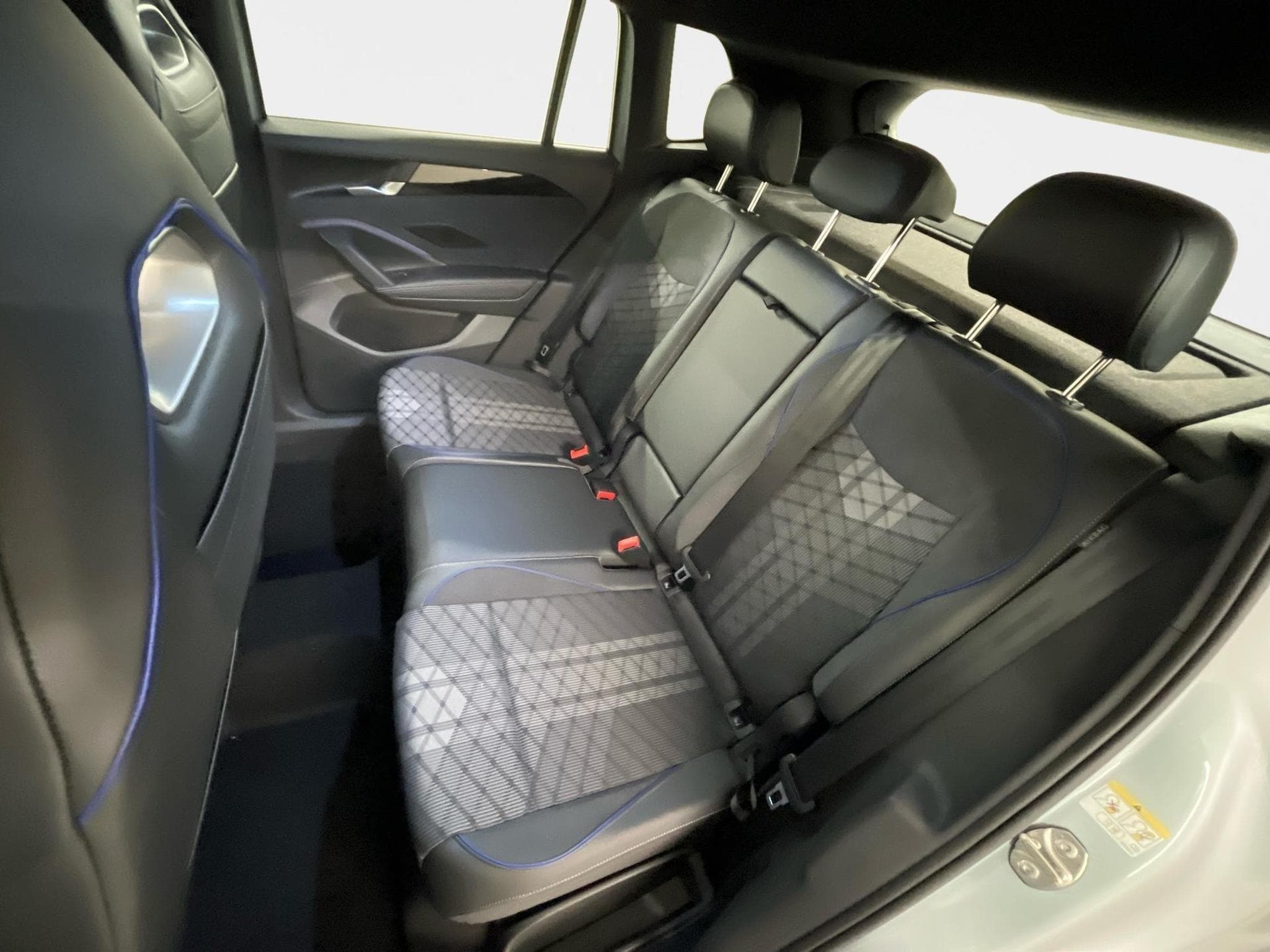 VW Tiguan R-Line (2026) - Photo 21