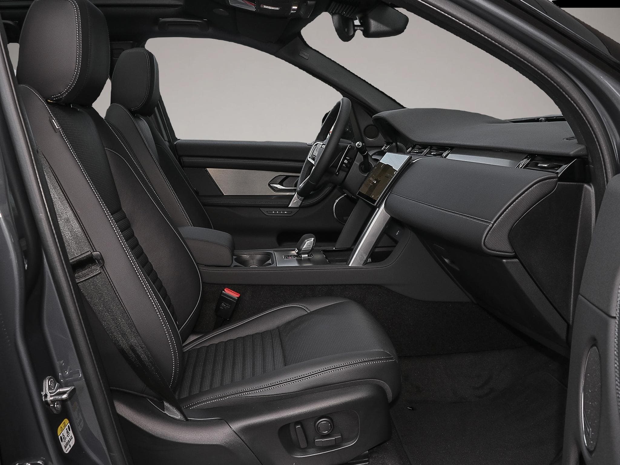 Land-Rover Discovery Sport (2026) - Photo 6