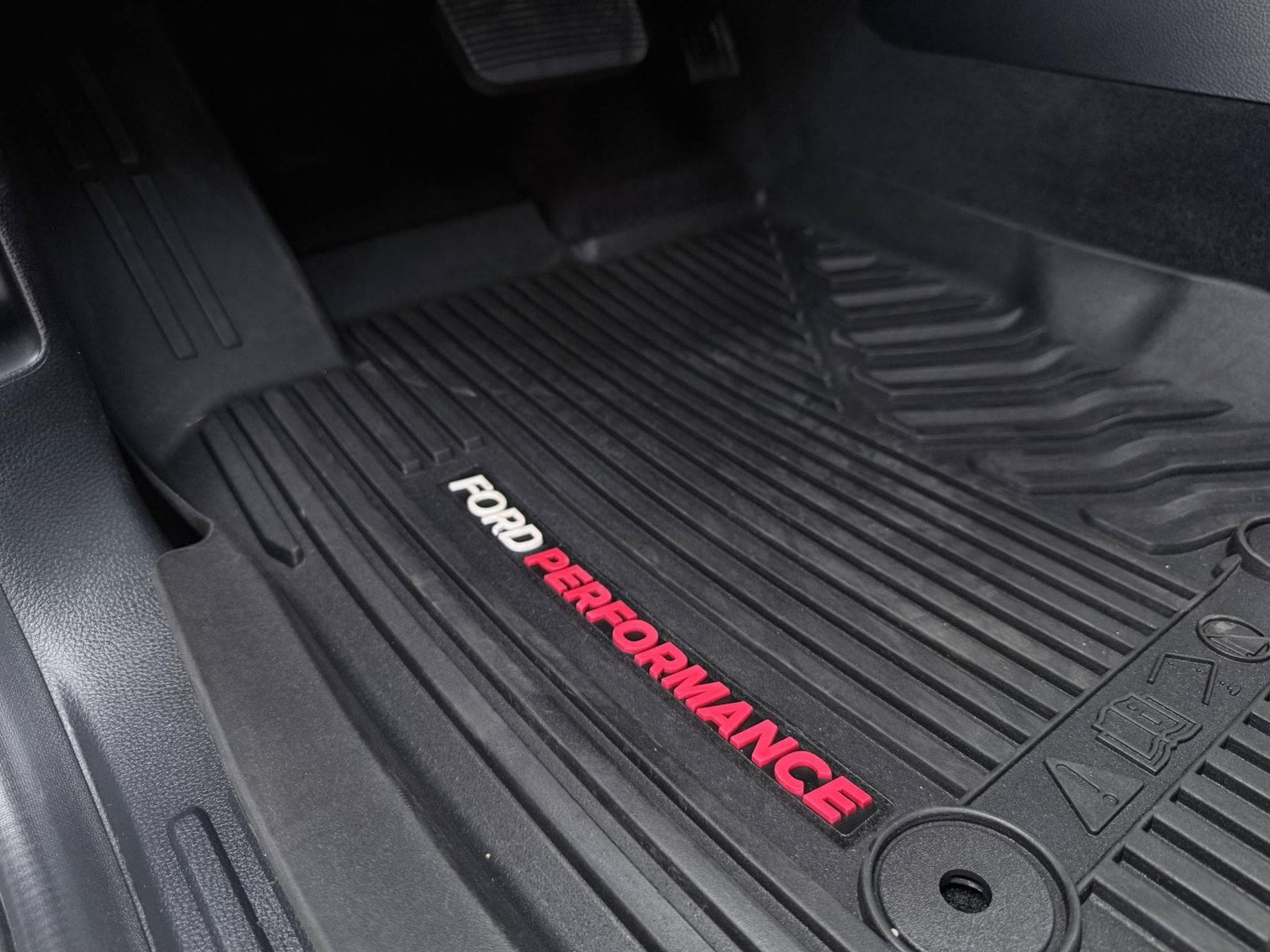 Ford Ranger Ranger  3.0 Ecoboost +-Paket+B&O+iACC+Fox® Stoßdämpfer (2026) - Photo 13