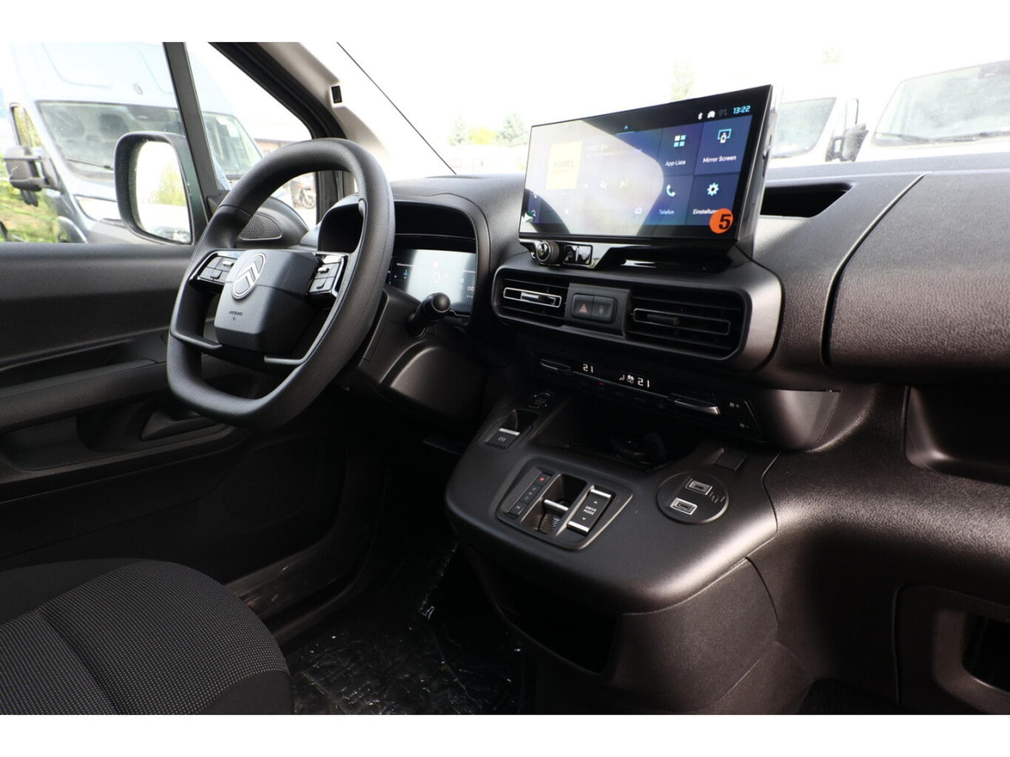 Citroën Berlingo 1.5 BlueHDI 130 EAT8 L2H1 (2026) - Foto 9