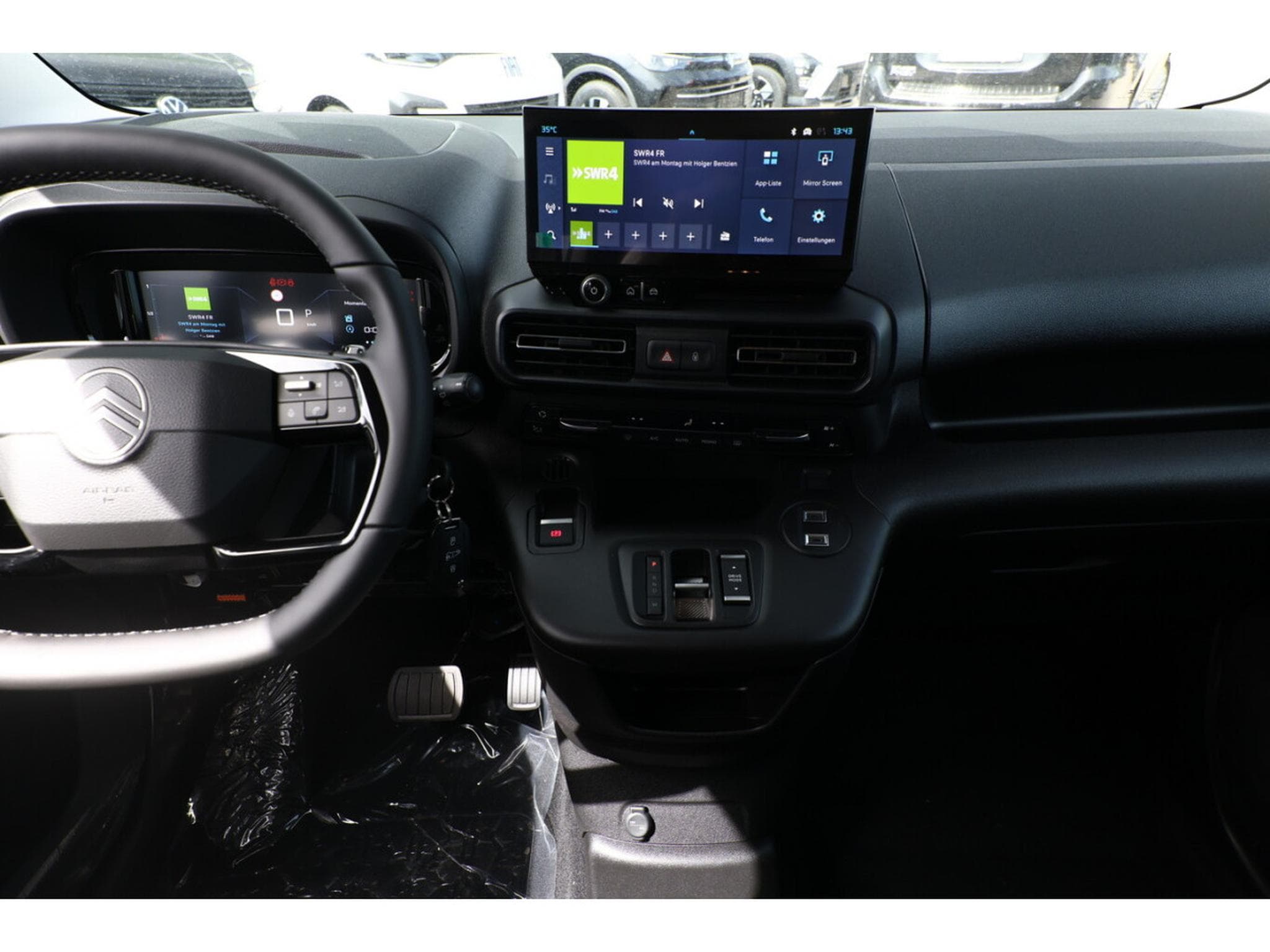 Citroën Berlingo 1.5 BlueHDi 130 EAT8 MAX (2026) - Foto 8