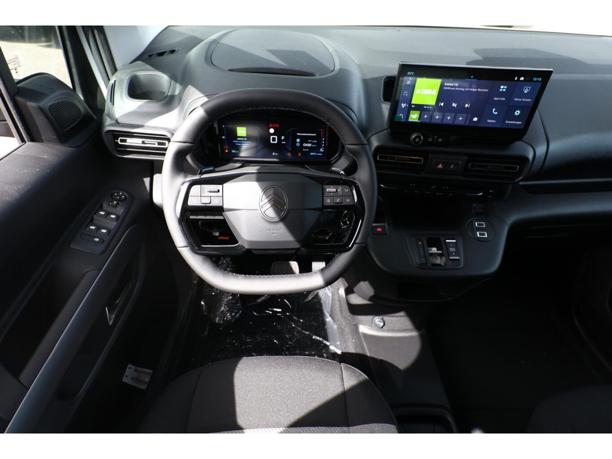 Citroën Berlingo 1.5 BlueHDi 130 EAT8 MAX (2026) - Foto 7