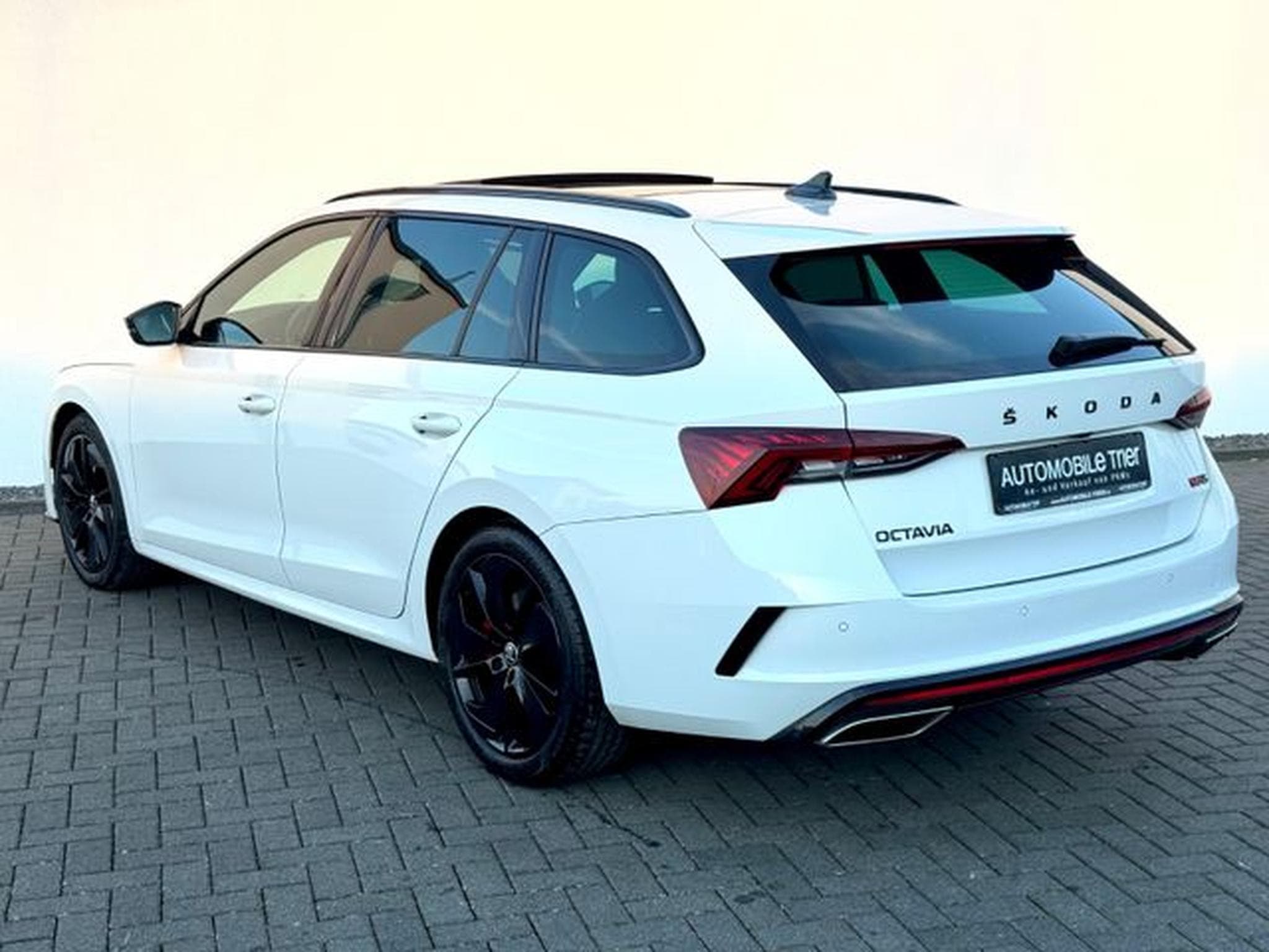 Skoda Octavia Octavia Combi RS 2.0 TSI DSG /MASSAGE/PANO/HUD/ (2020) - Foto 7