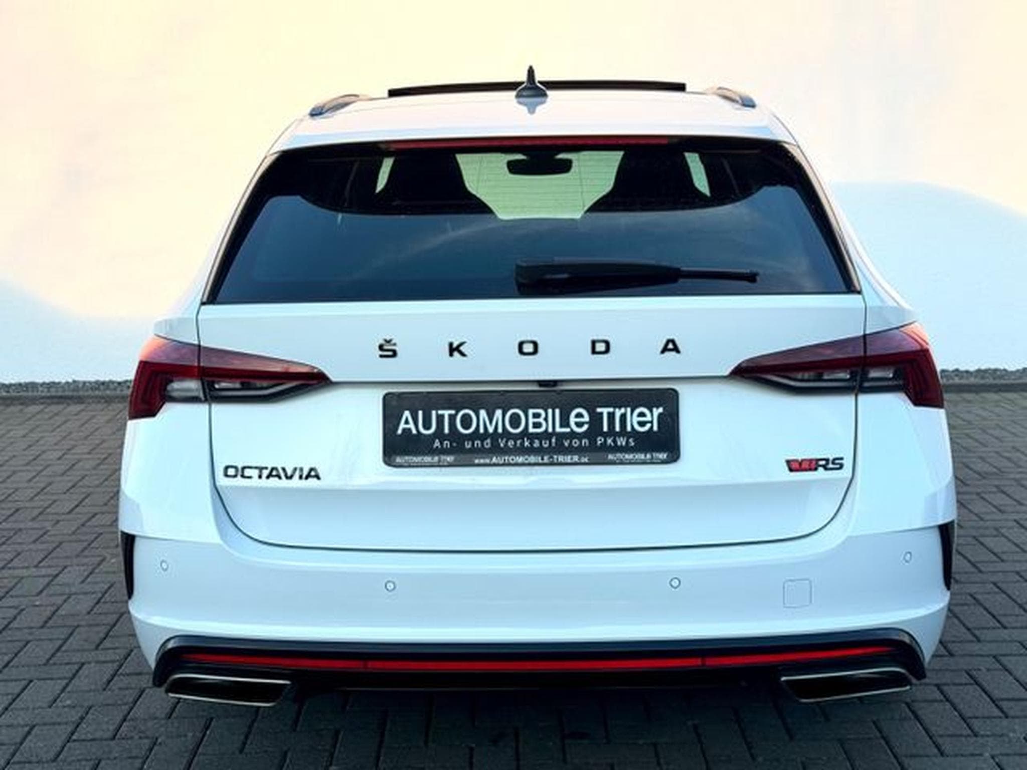 Skoda Octavia Octavia Combi RS 2.0 TSI DSG /MASSAGE/PANO/HUD/ (2020) - Foto 6