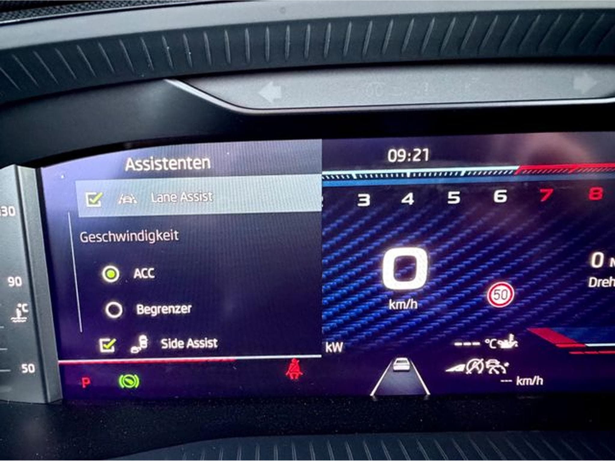 Skoda Octavia Octavia Combi RS 2.0 TSI DSG /MASSAGE/PANO/HUD/ (2020) - Foto 20