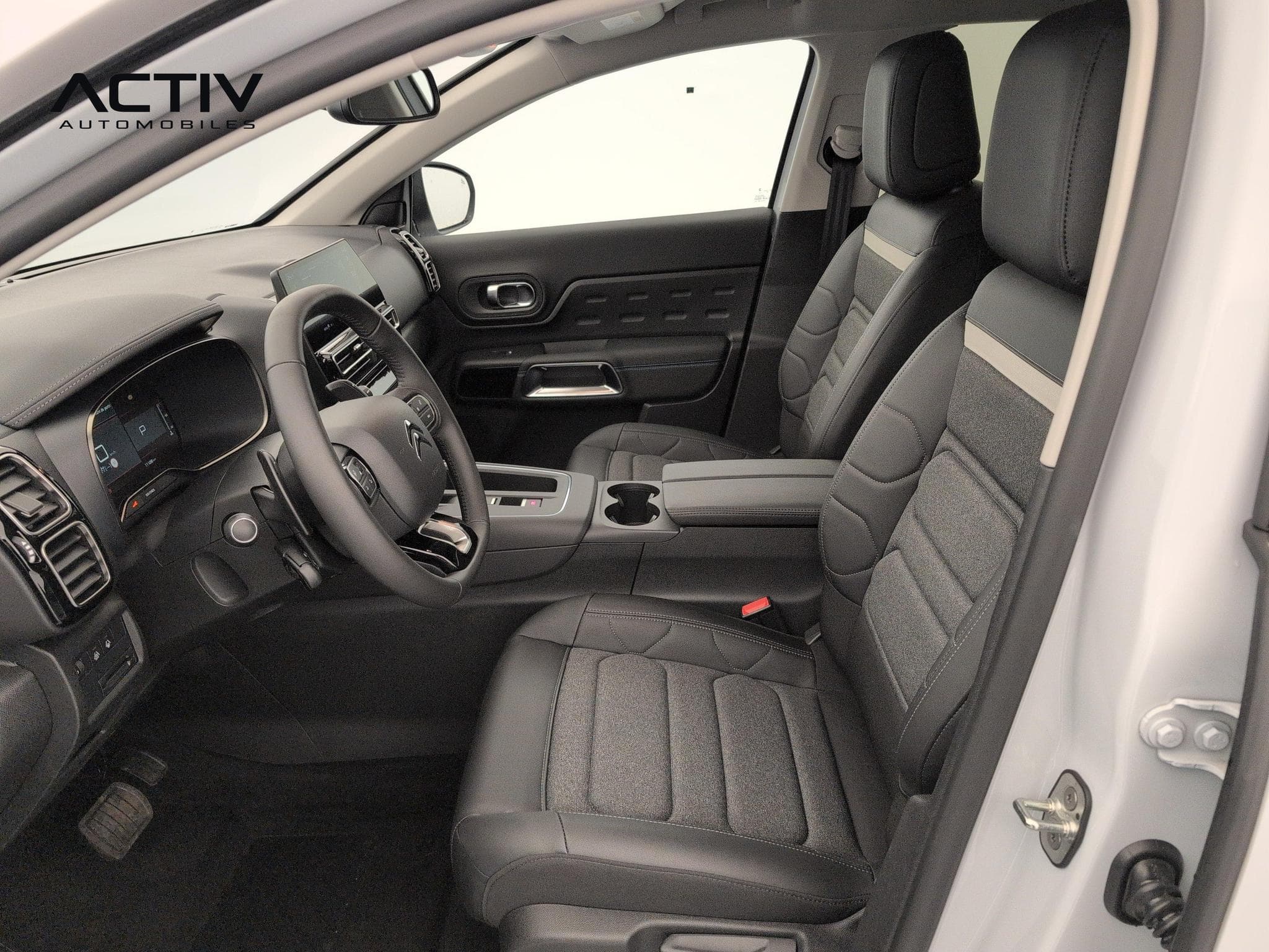 Citroën C5 Aircross BlueHDi 130 EAT8 Max (2025) - Photo 16