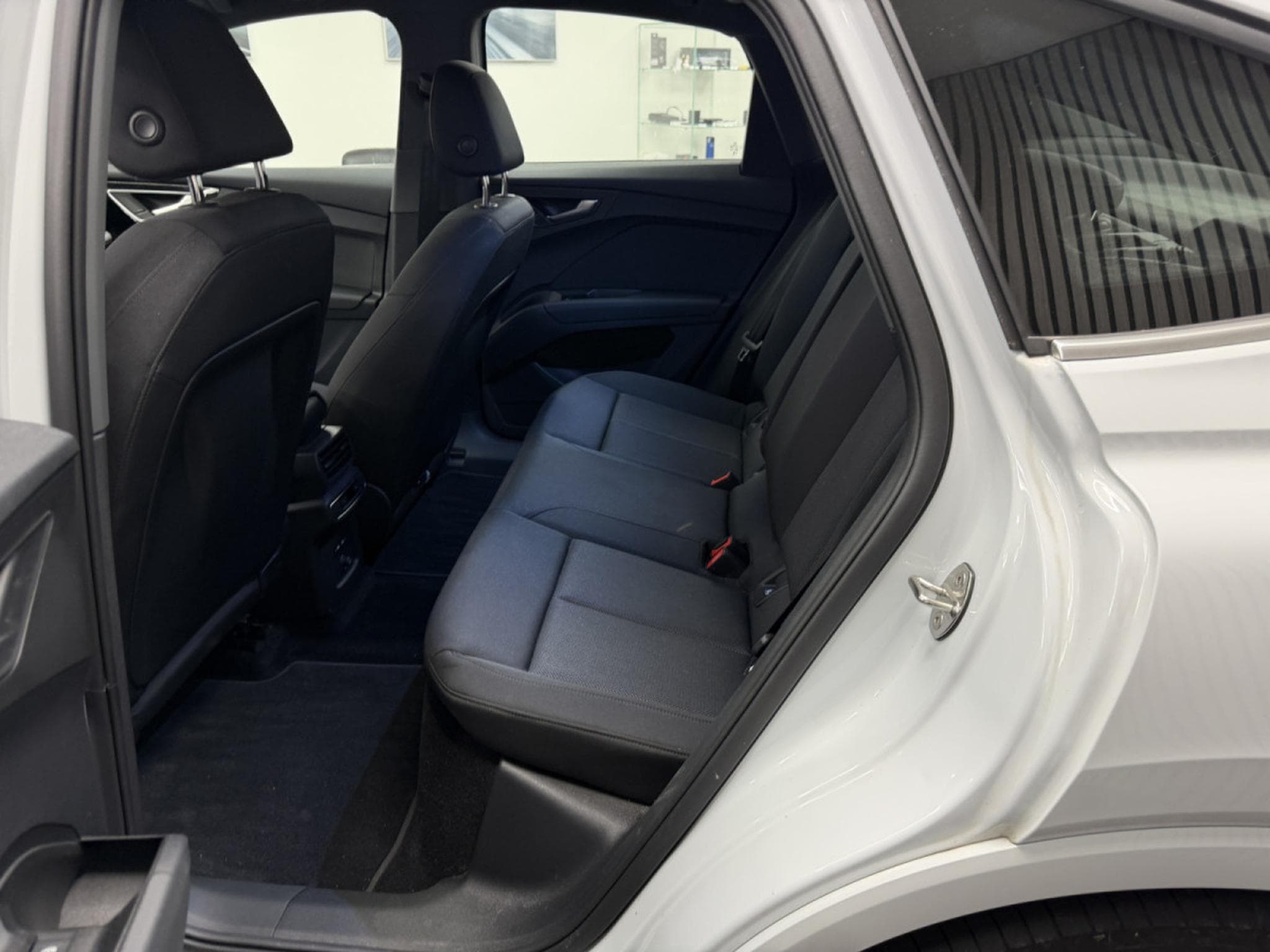 Audi Q4 e-tron Sportback 45 286 CH / 210 kW (2024) - Photo 6