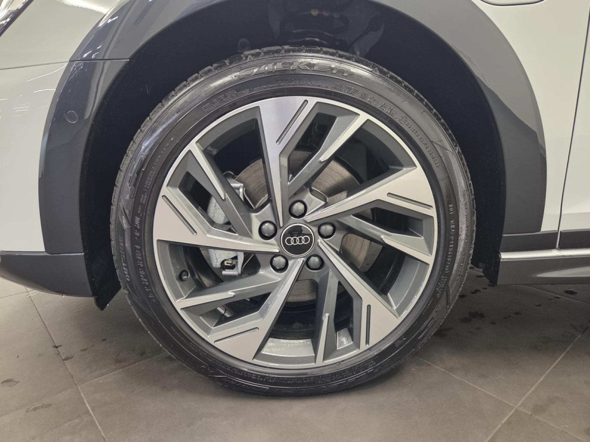 Audi A3 Allstreet S line TFSIe 204ch / 150kW S tronic (2026) - Photo 9