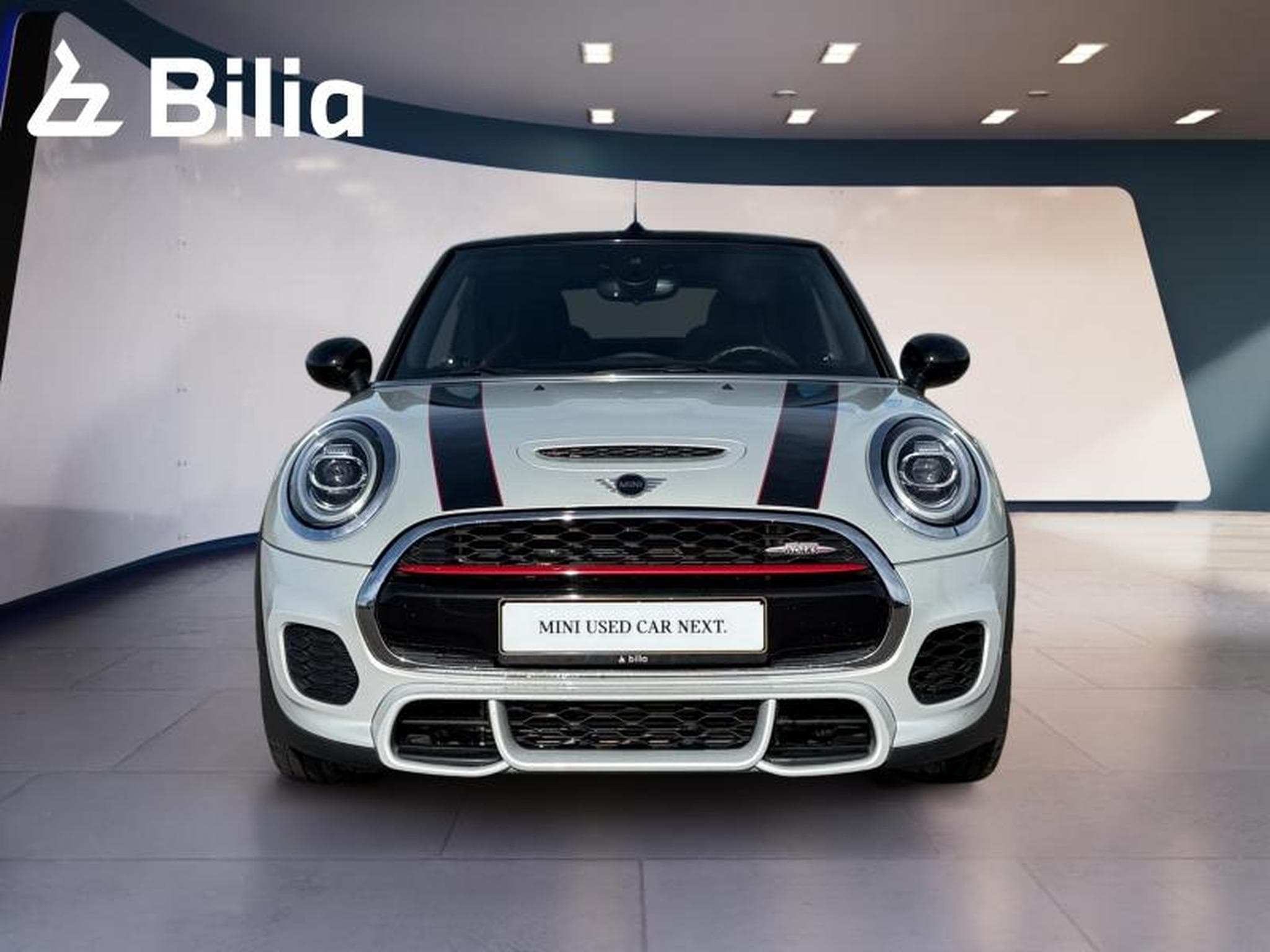 MINI Cooper Mini John Cooper Works Cabriolet (2018) - Photo 2