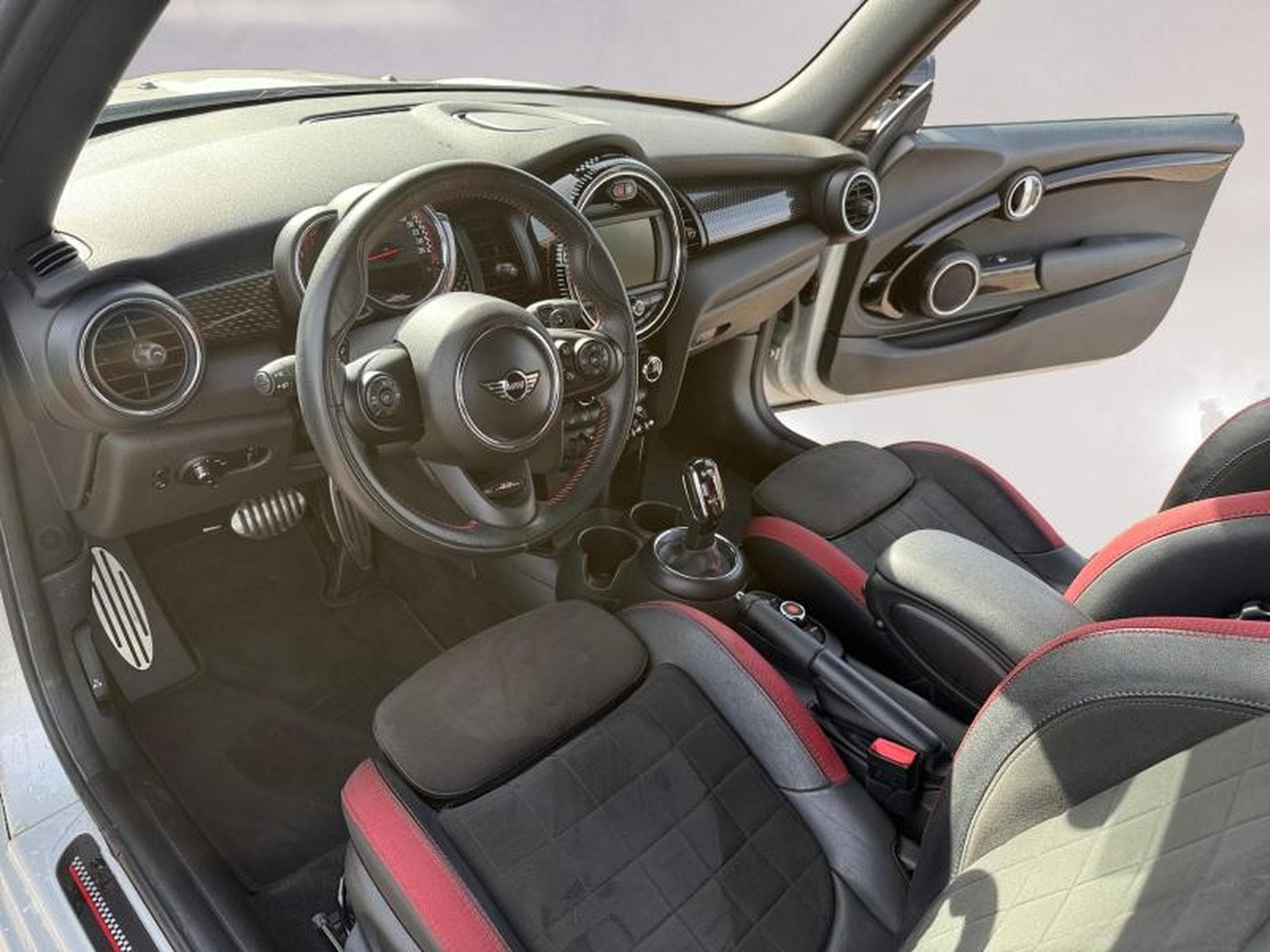 MINI Cooper Mini John Cooper Works Cabriolet (2018) - Photo 6
