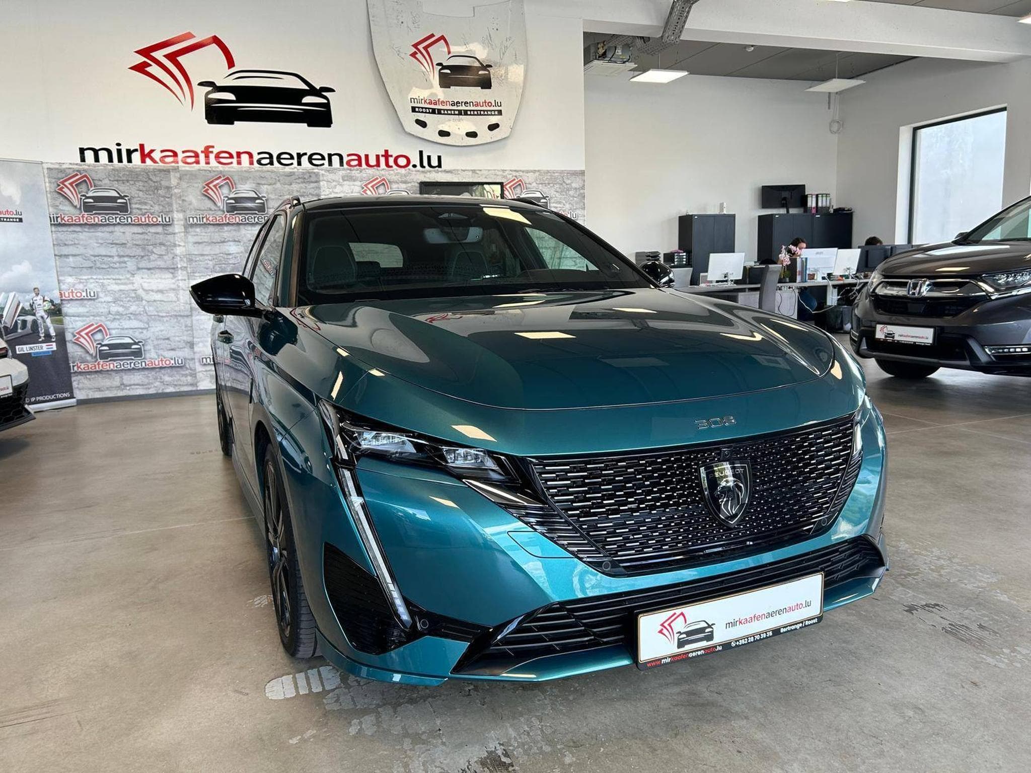 Peugeot 308 SW Hybrid GT (2025) - Foto 1