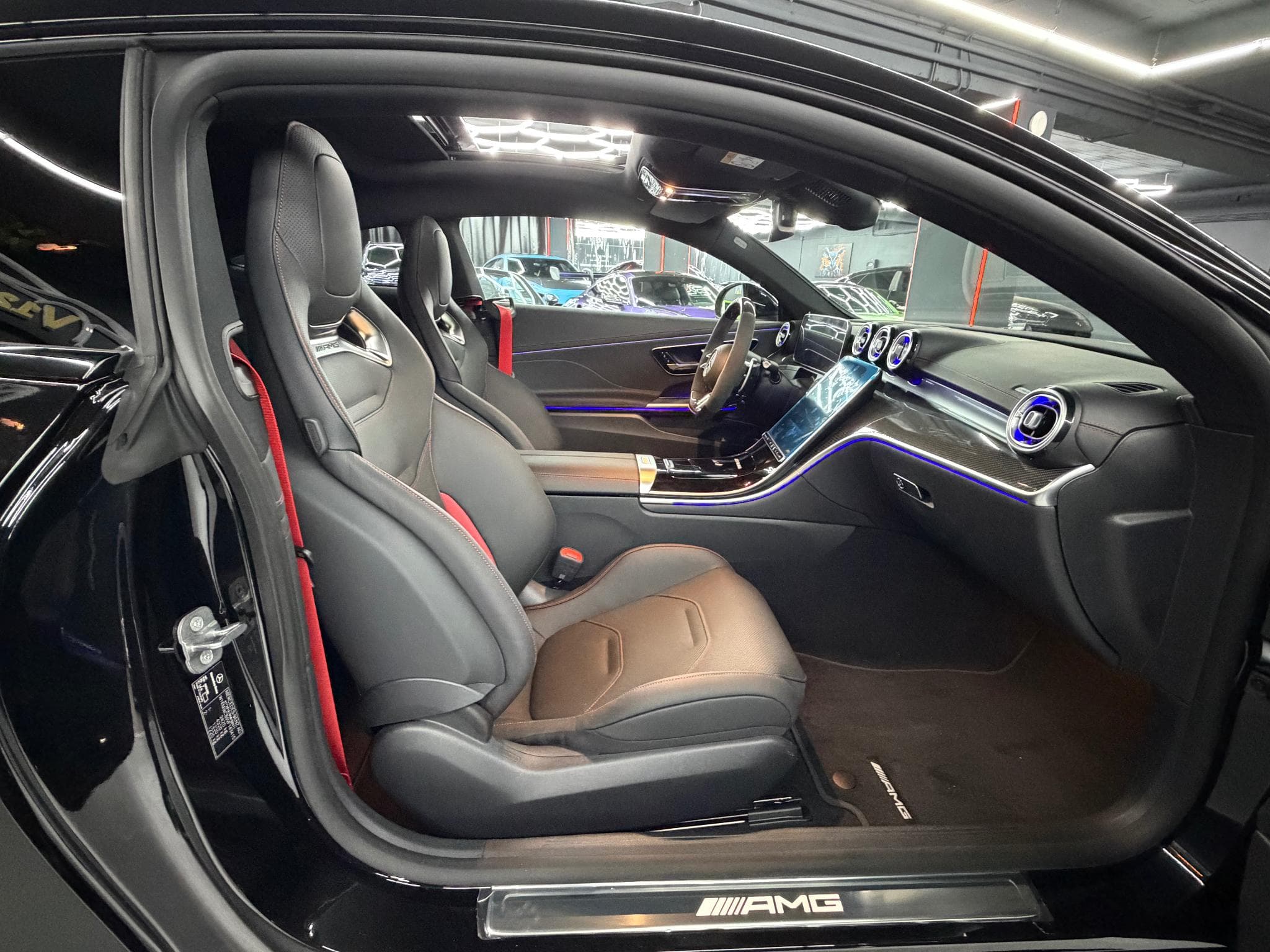 Mercedes CLE 53 AMG NEW Pano Sportsitze 360° Burmester 20' (2026) - Photo 9