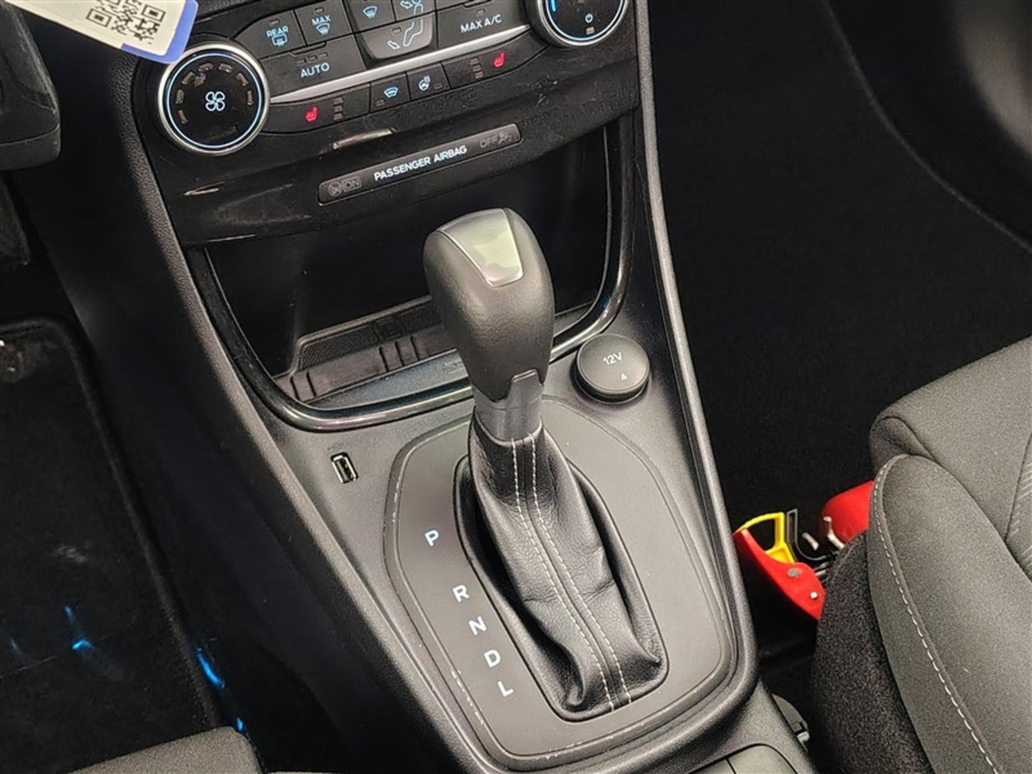 Ford Puma 1.0 EcoBoost AUT. MHEV Titanium NAVI / CARPLAY (2023) - Photo 12