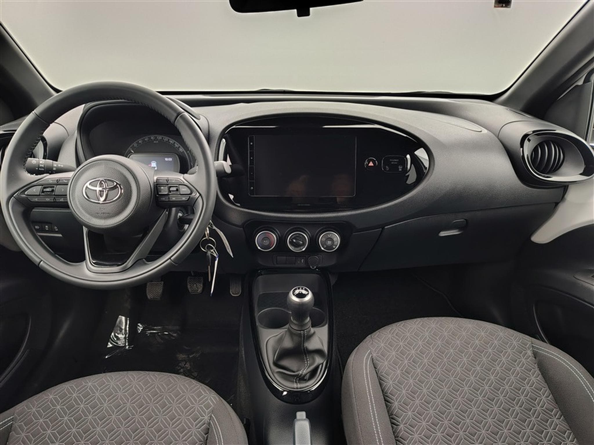 Toyota Aygo 1.0i VVT-i X pulse (2025) - Photo 8