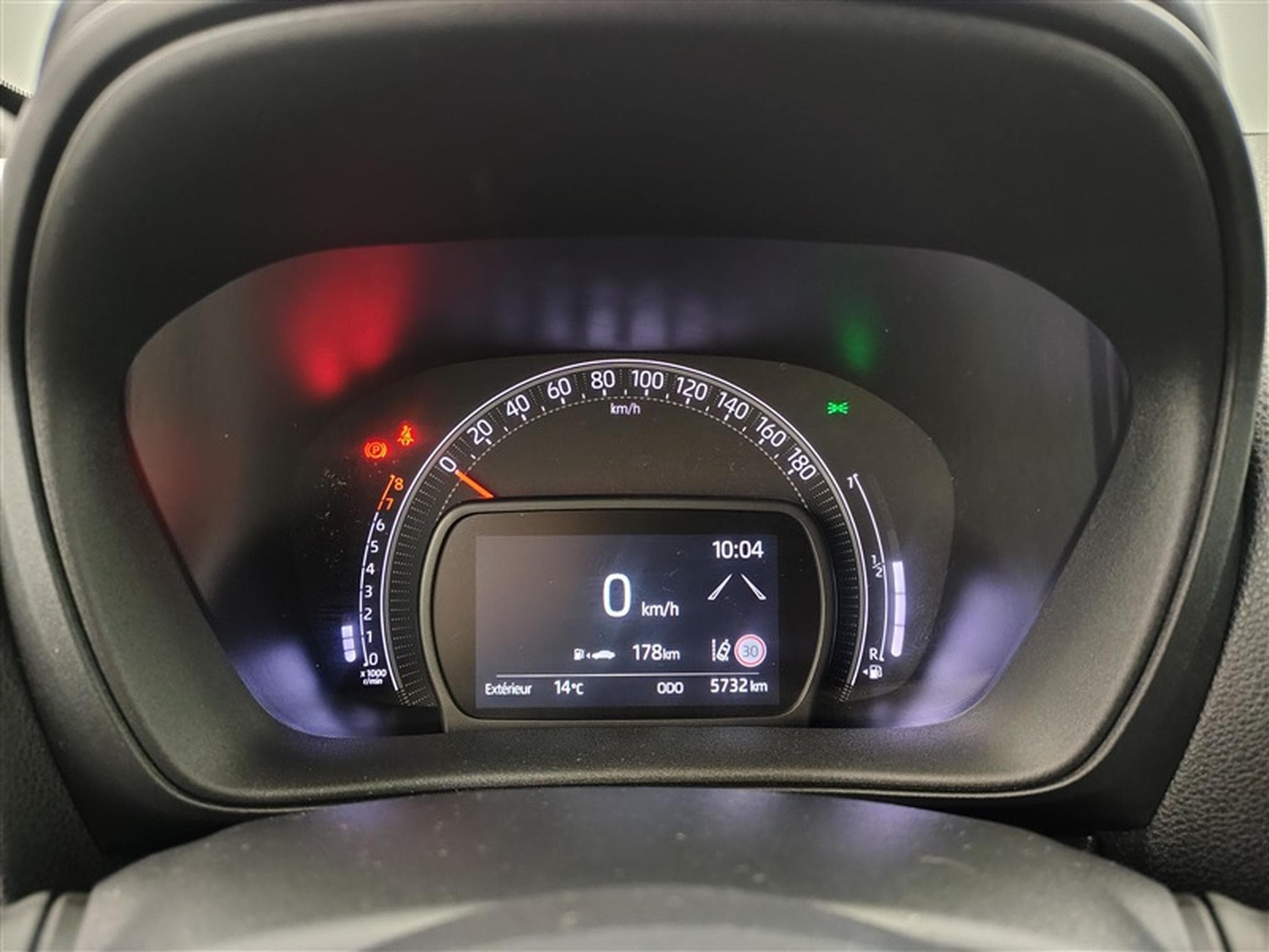 Toyota Aygo 1.0i VVT-i X pulse (2025) - Photo 10