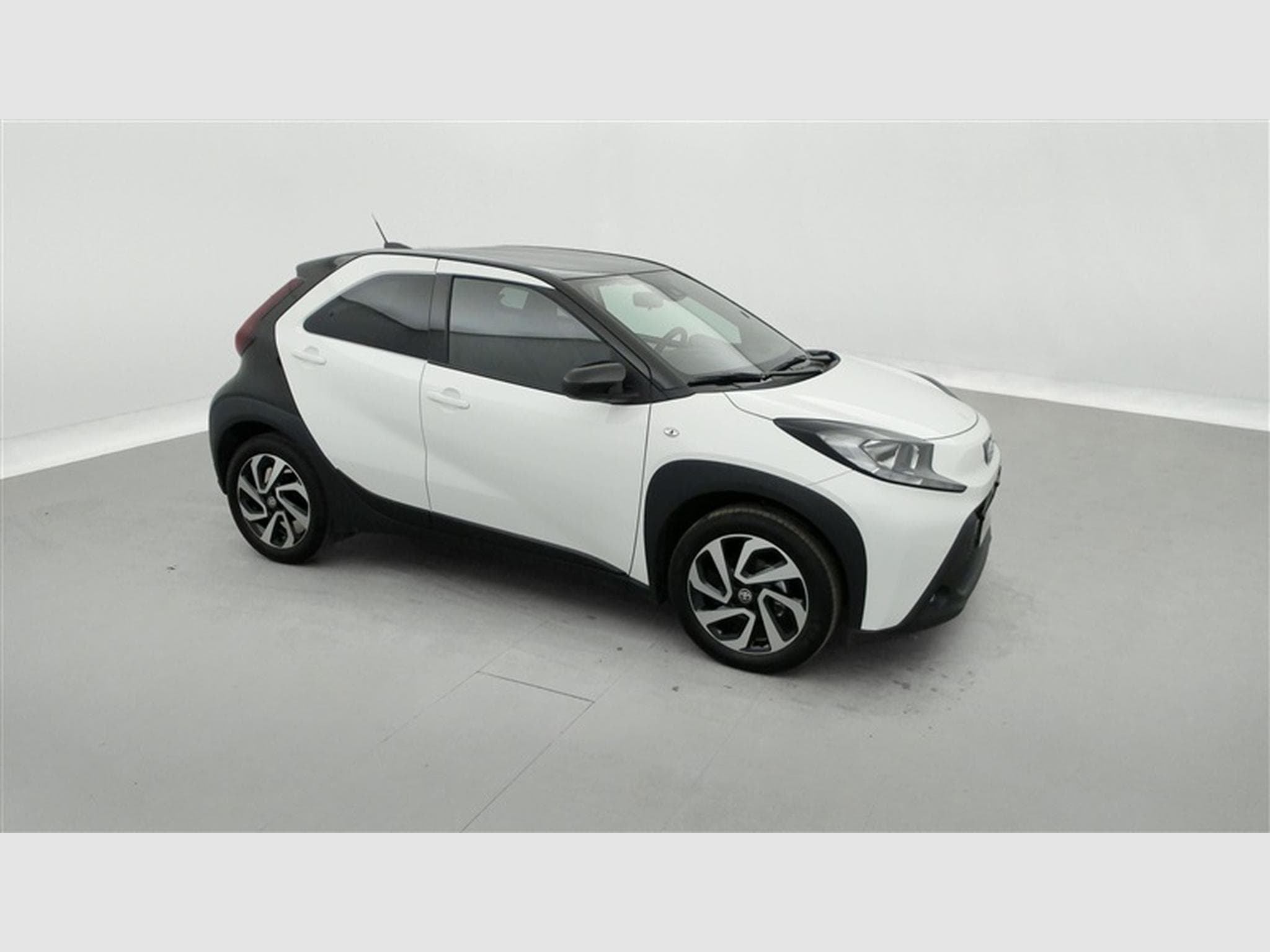 Toyota Aygo 1.0i VVT-i X pulse (2025) - Photo 23