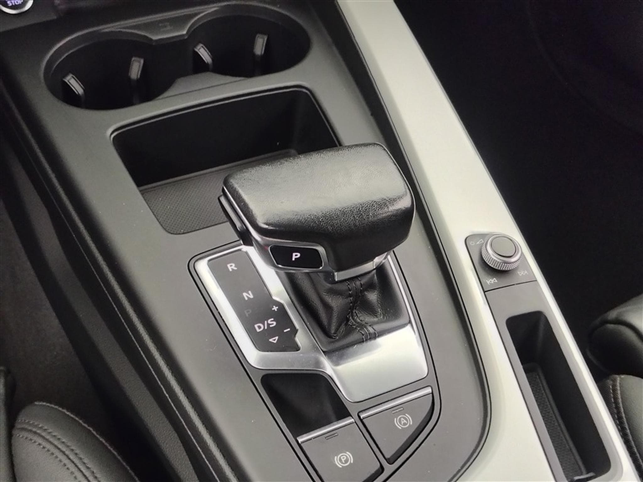 Audi A5 Sportback 35 TFSI S-Line Competition (2023) - Photo 12