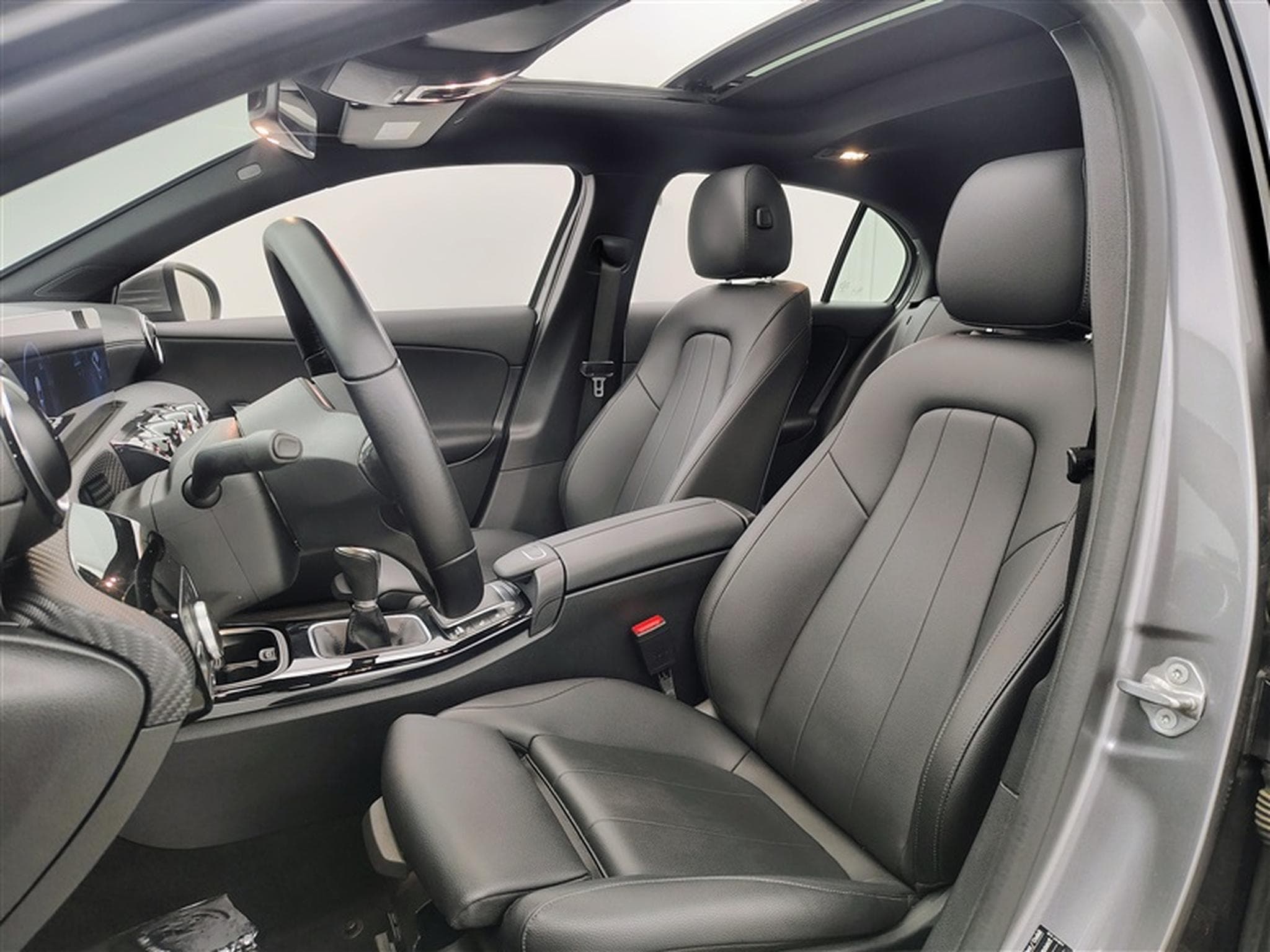 Mercedes A 160 Business Solution/Pdc avt +arr/Caméra/toit ouvrant (2020) - Photo 7