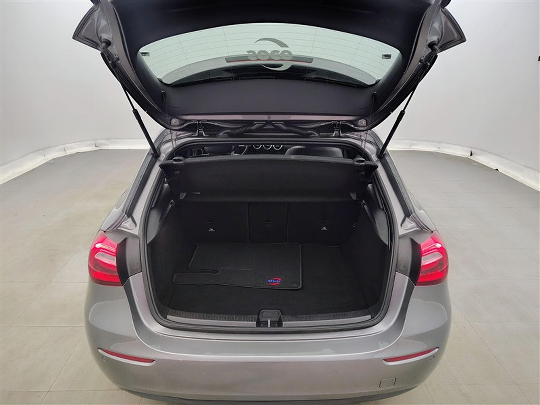 Mercedes A 160 Business Solution/Pdc avt +arr/Caméra/toit ouvrant (2020) - Photo 14