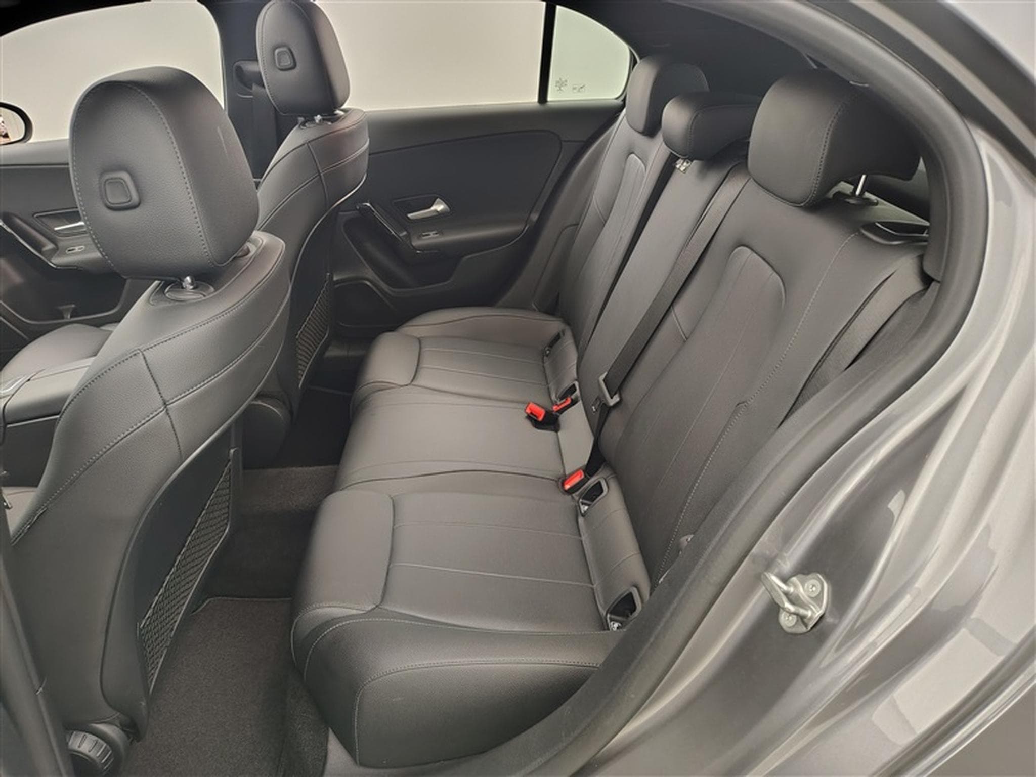 Mercedes A 160 Business Solution/Pdc avt +arr/Caméra/toit ouvrant (2020) - Photo 13