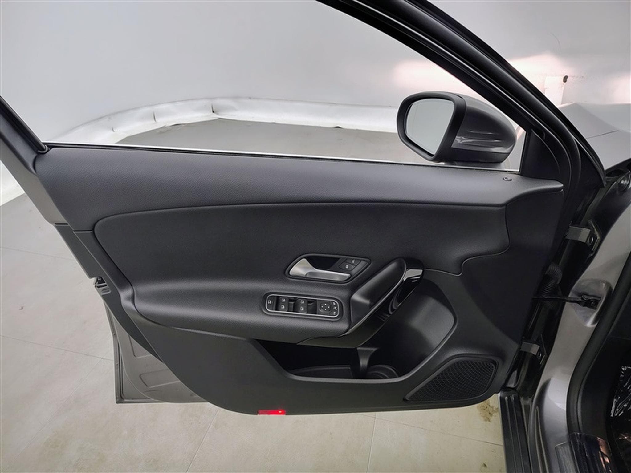 Mercedes A 160 Business Solution/Pdc avt +arr/Caméra/toit ouvrant (2020) - Photo 17
