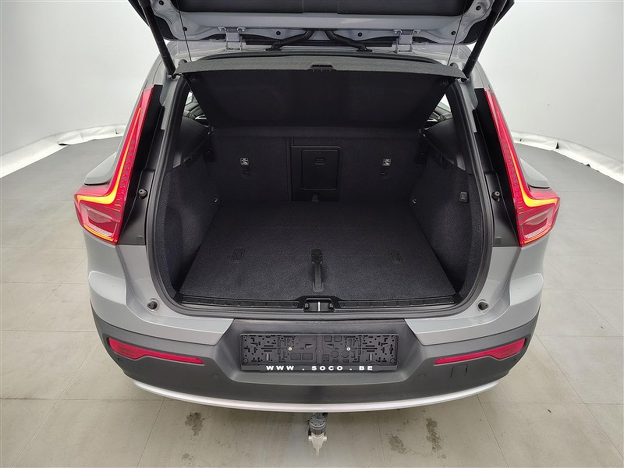 Volvo XC40 1.5 T2 Core Geartronic NAVI/FULL LED/JA17/PDC (2024) - Photo 14
