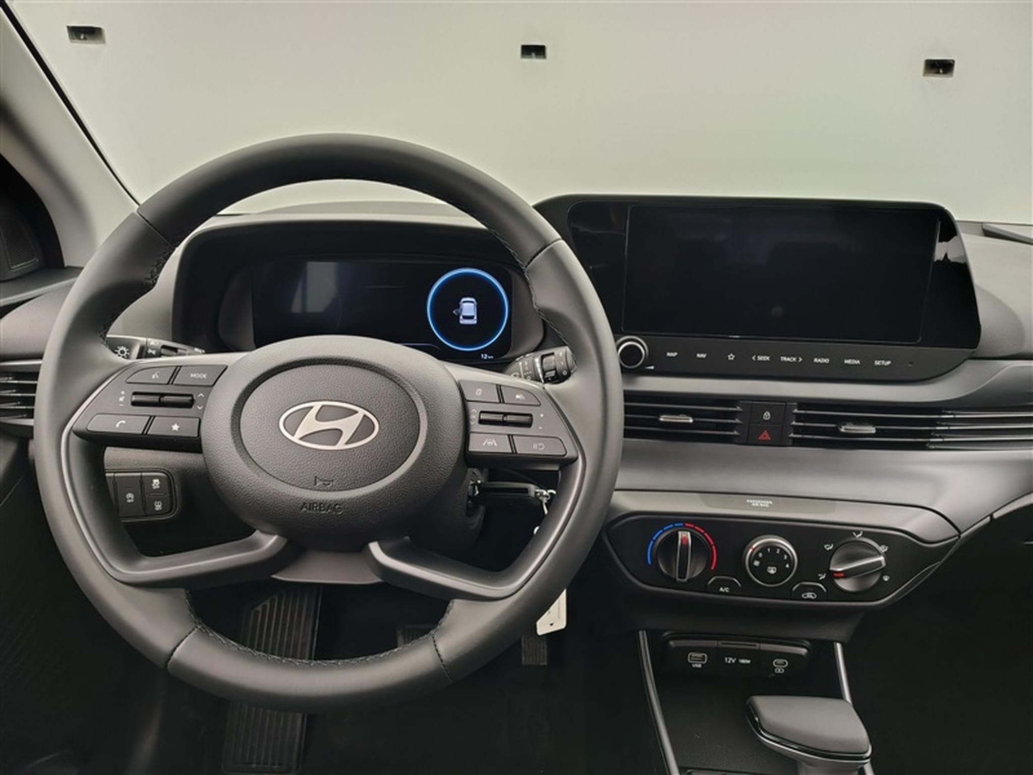Hyundai i20 1.0 T-GDi 90Cv DCT ConnectLine NAVI / CARPLAY / CAMERA (2026) - Photo 9