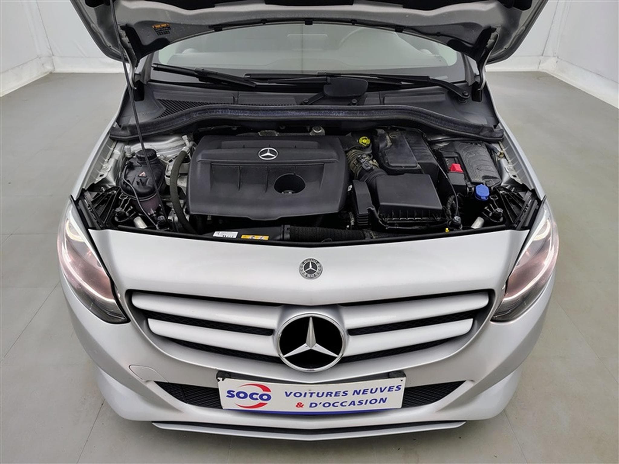 Mercedes B 180 B 180 d NAVI / FULL LED / CUIR (2018) - Photo 18