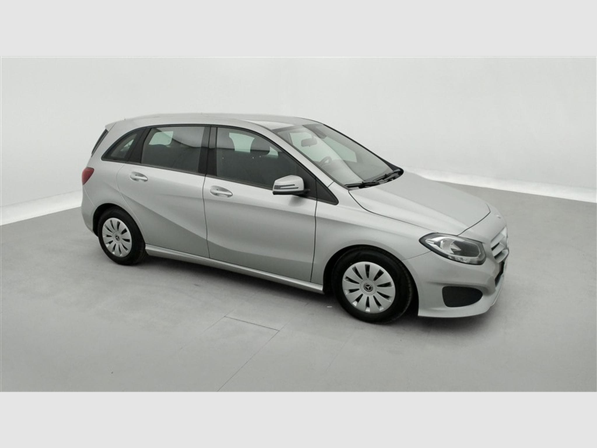 Mercedes B 180 B 180 d NAVI / FULL LED / CUIR (2018) - Photo 22