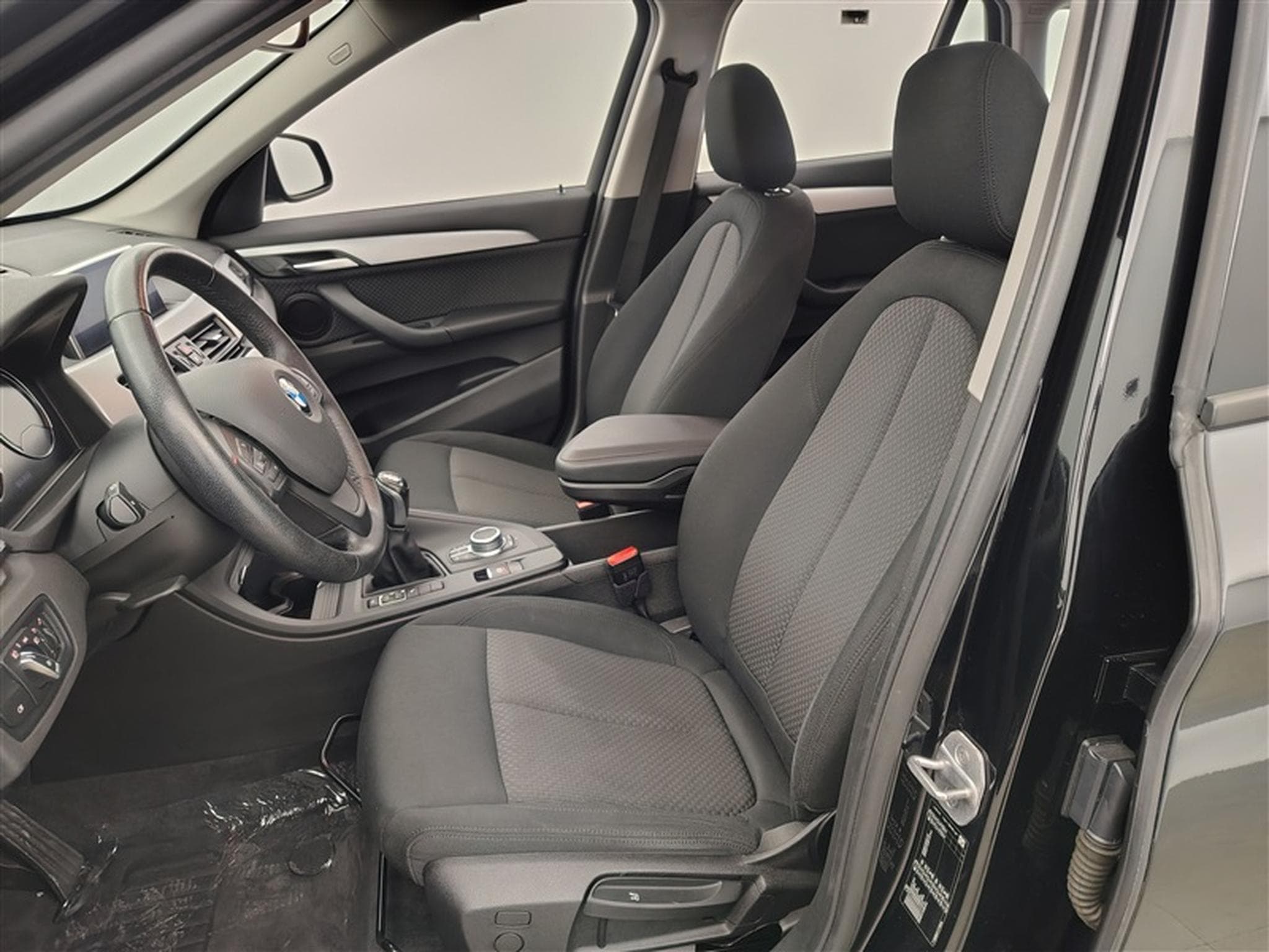 BMW X1 1.5 d sDrive16  Navi Pro / PDC av+ar (2021) - Photo 7
