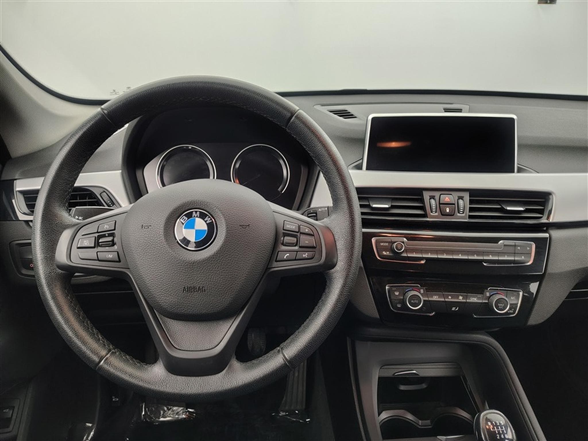 BMW X1 1.5 d sDrive16  Navi Pro / PDC av+ar (2021) - Photo 9