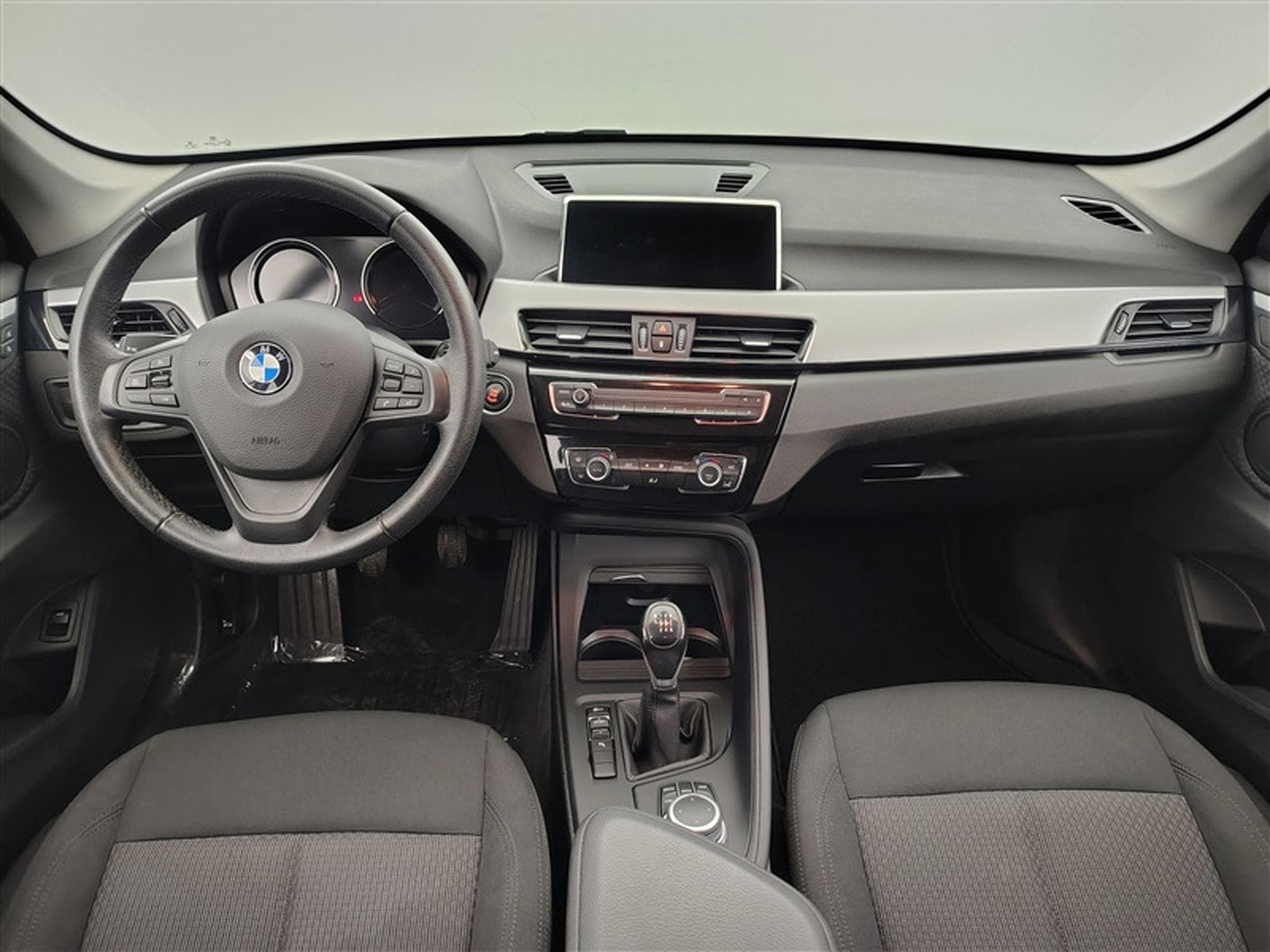 BMW X1 1.5 d sDrive16  Navi Pro / PDC av+ar (2021) - Photo 8