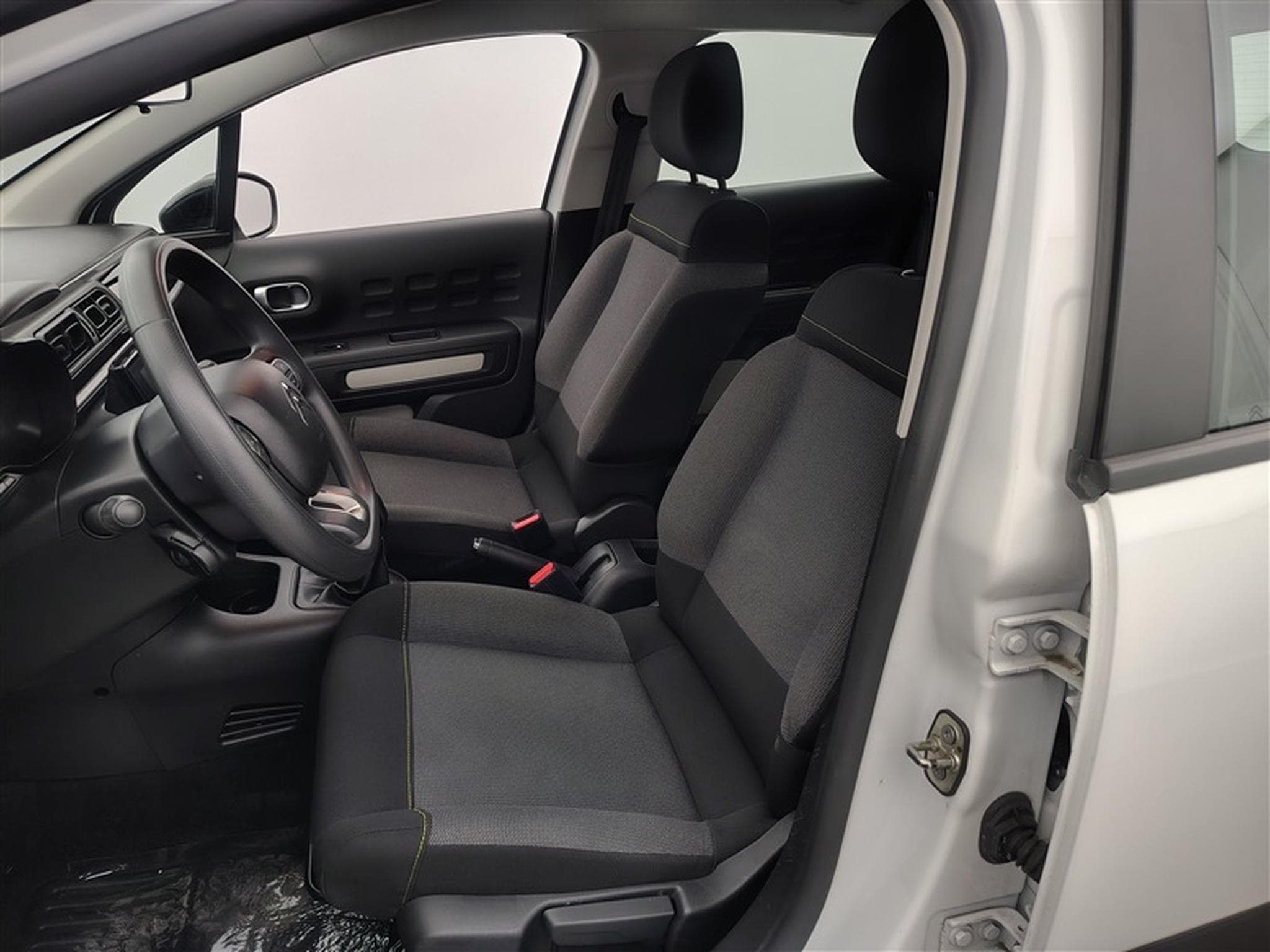 Citroen C3 1.2i PureTech Feel (2022) - Photo 7