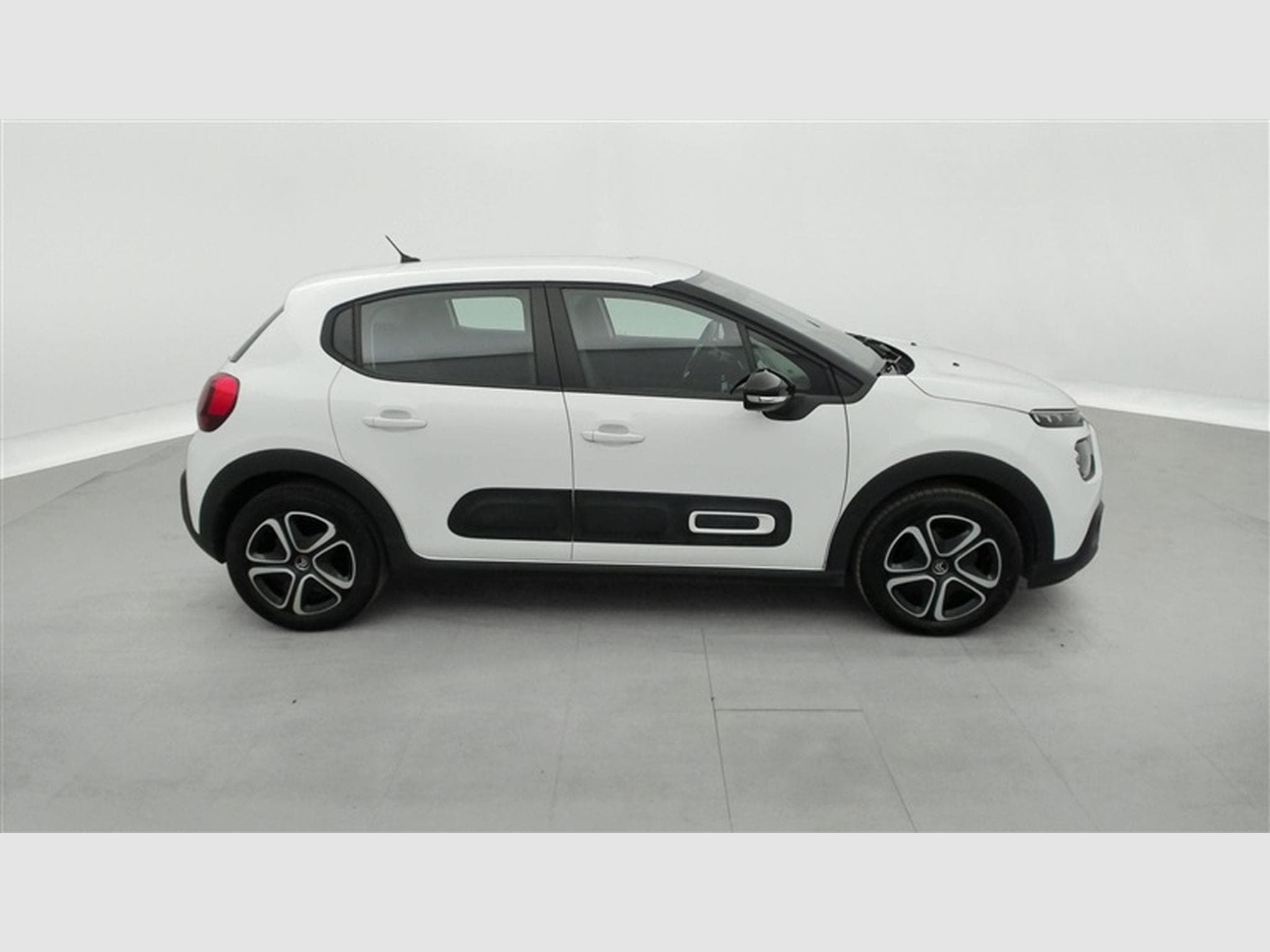 Citroen C3 1.2i PureTech Feel (2022) - Photo 22