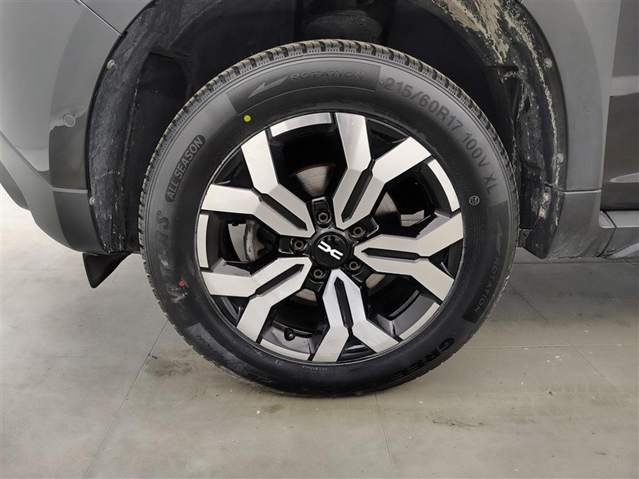 Dacia Duster 1.3 TCe Techroad 150CH GPF NAVI/CAMERA/JA' 17 (2023) - Photo 6