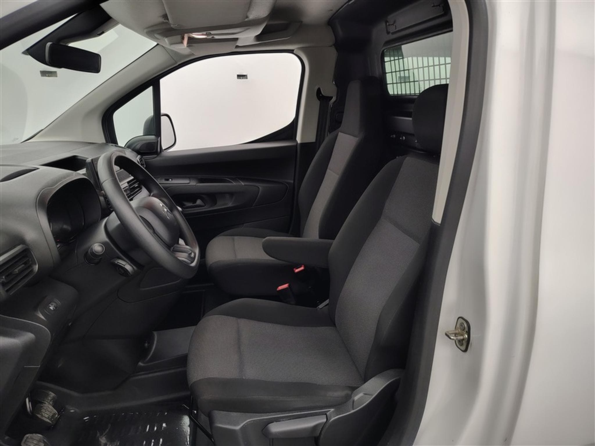 Citroën Berlingo 1.5 BlueHDi M Light Club S/S (6.2) (2021) - Foto 7