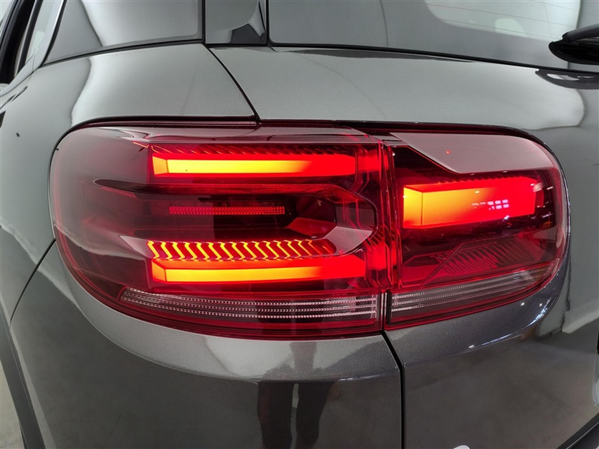 Citroën C5 Aircross 1.2 PureTech EAT/8 Live NAVI / CARPLAY / FULL LED (2023) - Foto 16