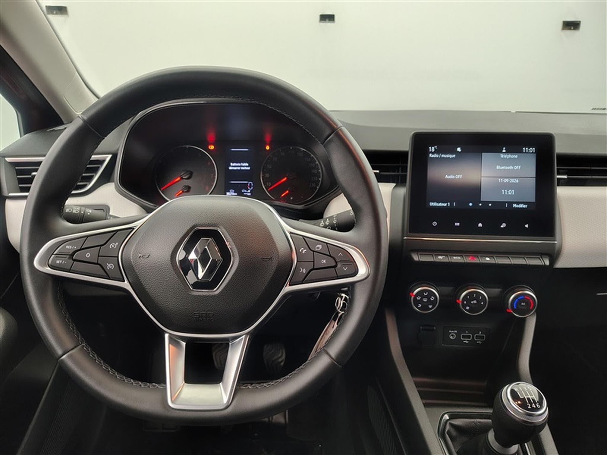 Renault Clio 1.0 TCe Equilibre GPF (2022) - Photo 9