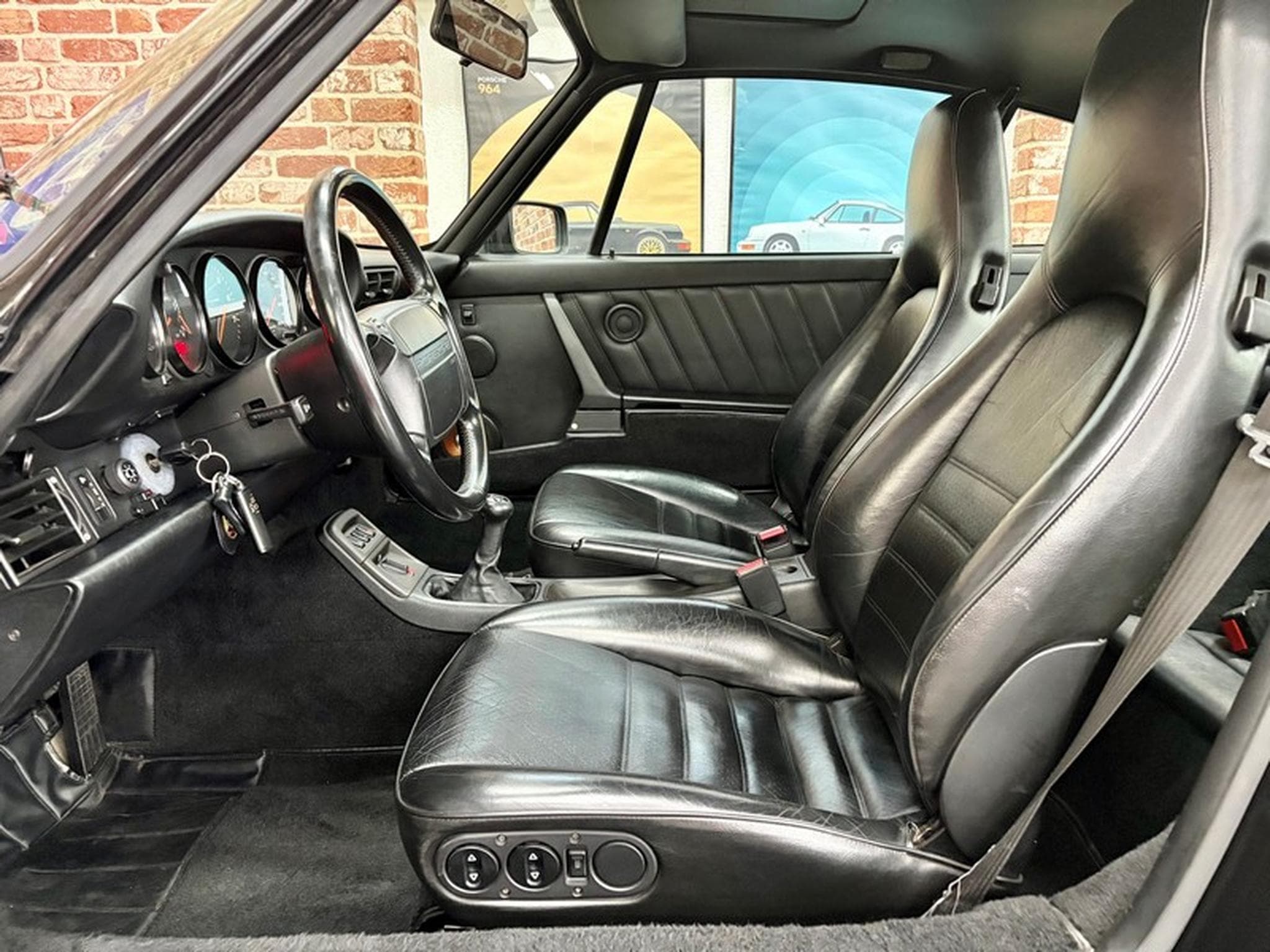 Porsche 911 964 (911) Carrera2 3.6 250cv Cuir/Clima/ALU18 (1991) - Photo 5