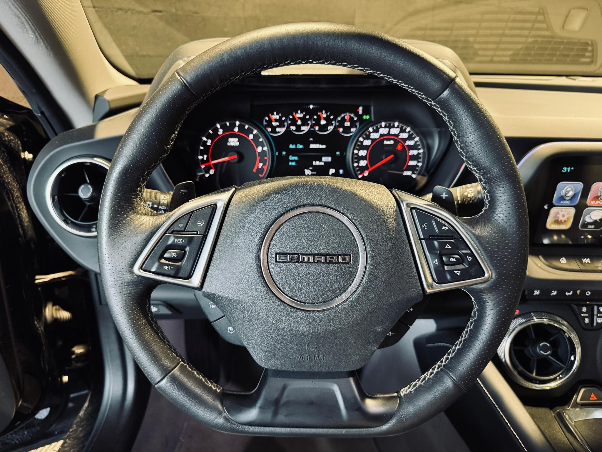 Chevrolet Camaro 6.2 V8 453ch 2SS (2018) - Photo 12