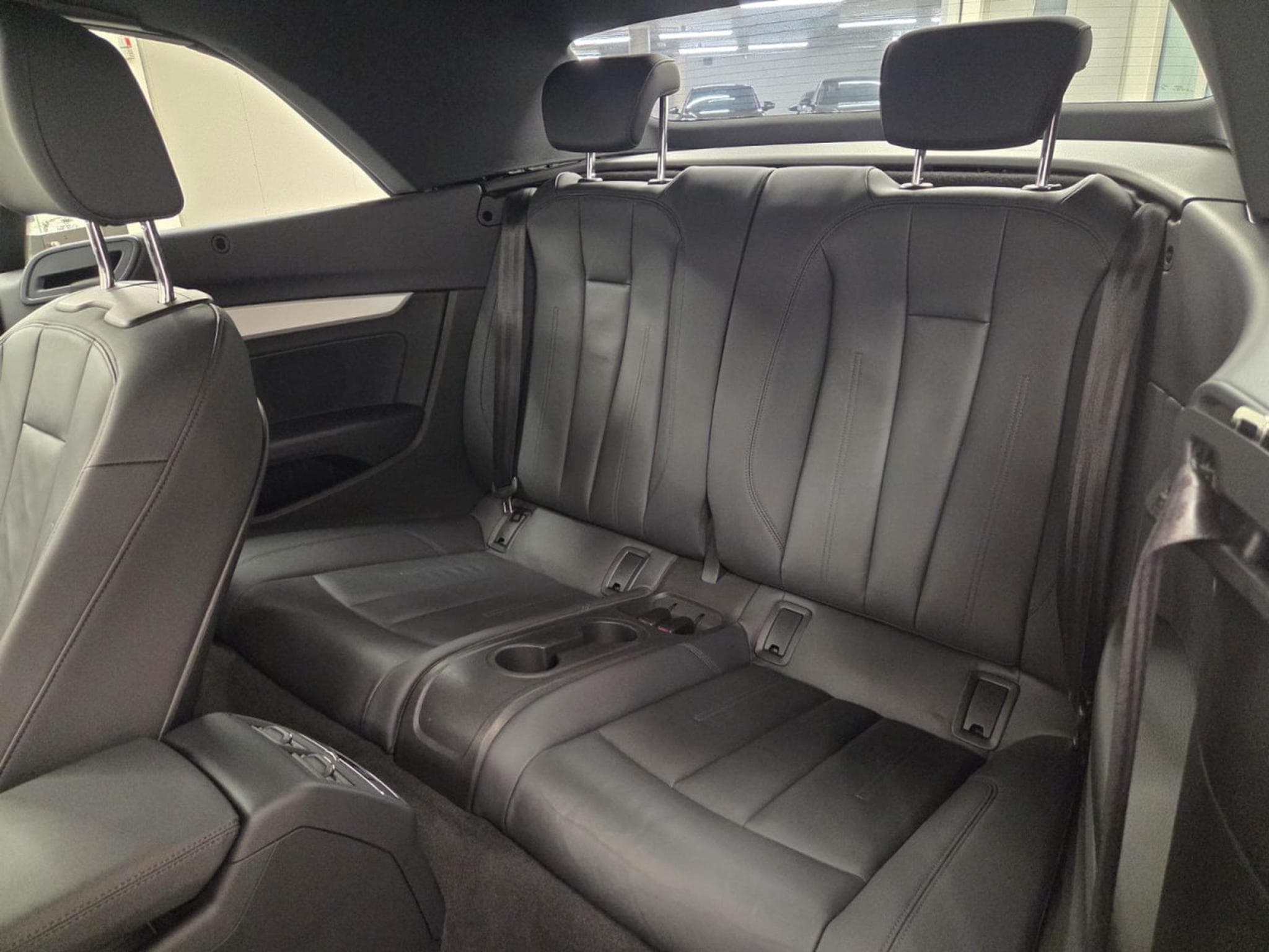 Audi A5 Cabriolet S line TDI 204 CH / 150 KW S tronic (2024) - Photo 5