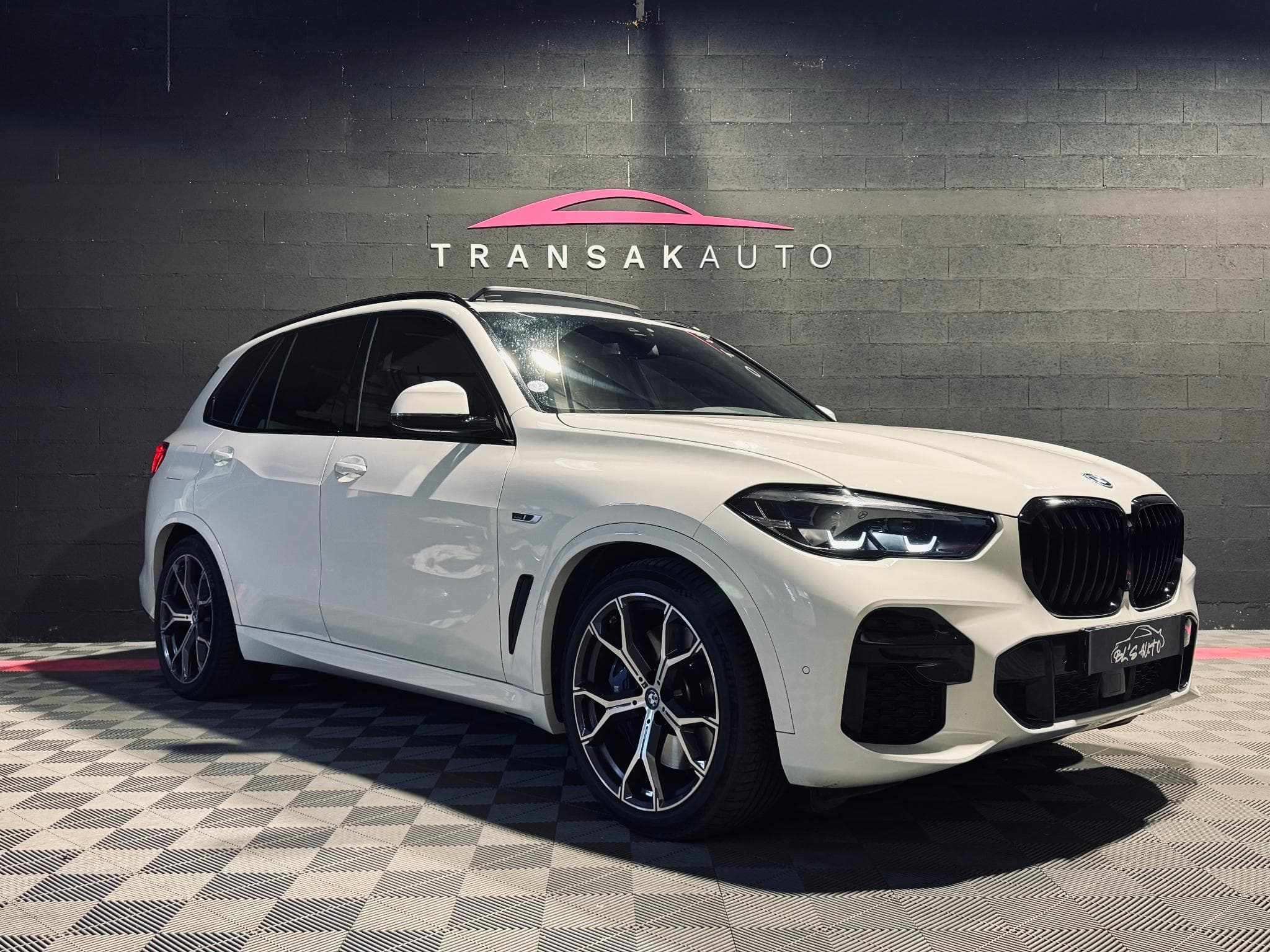 BMW X5 X5 xDrive45e 394 ch BVA8 M Sport (2022) - Photo 4