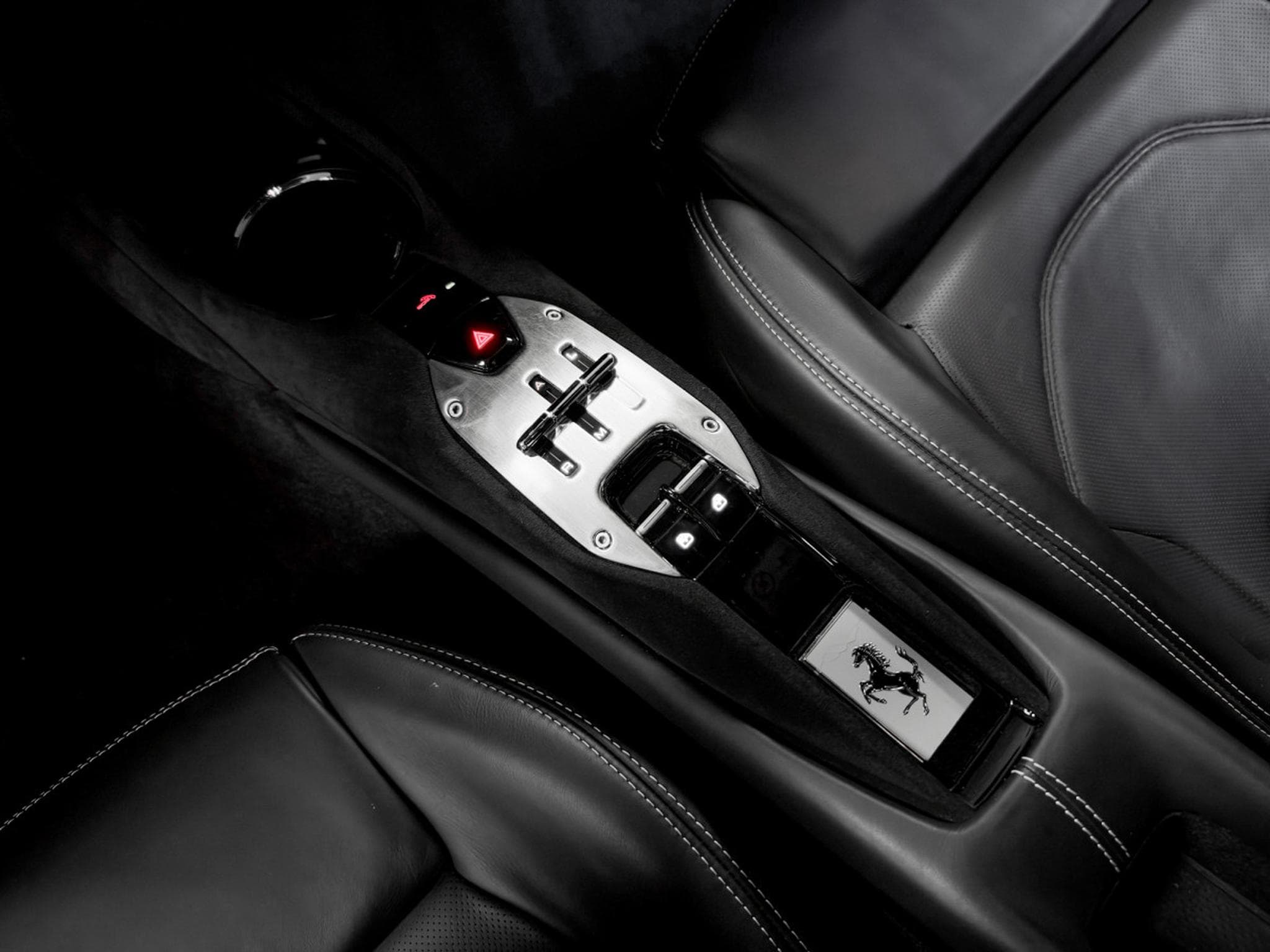 Ferrari 296 GTB 1.Hd / CARBON / LIFT / 360° (2022) - Foto 12