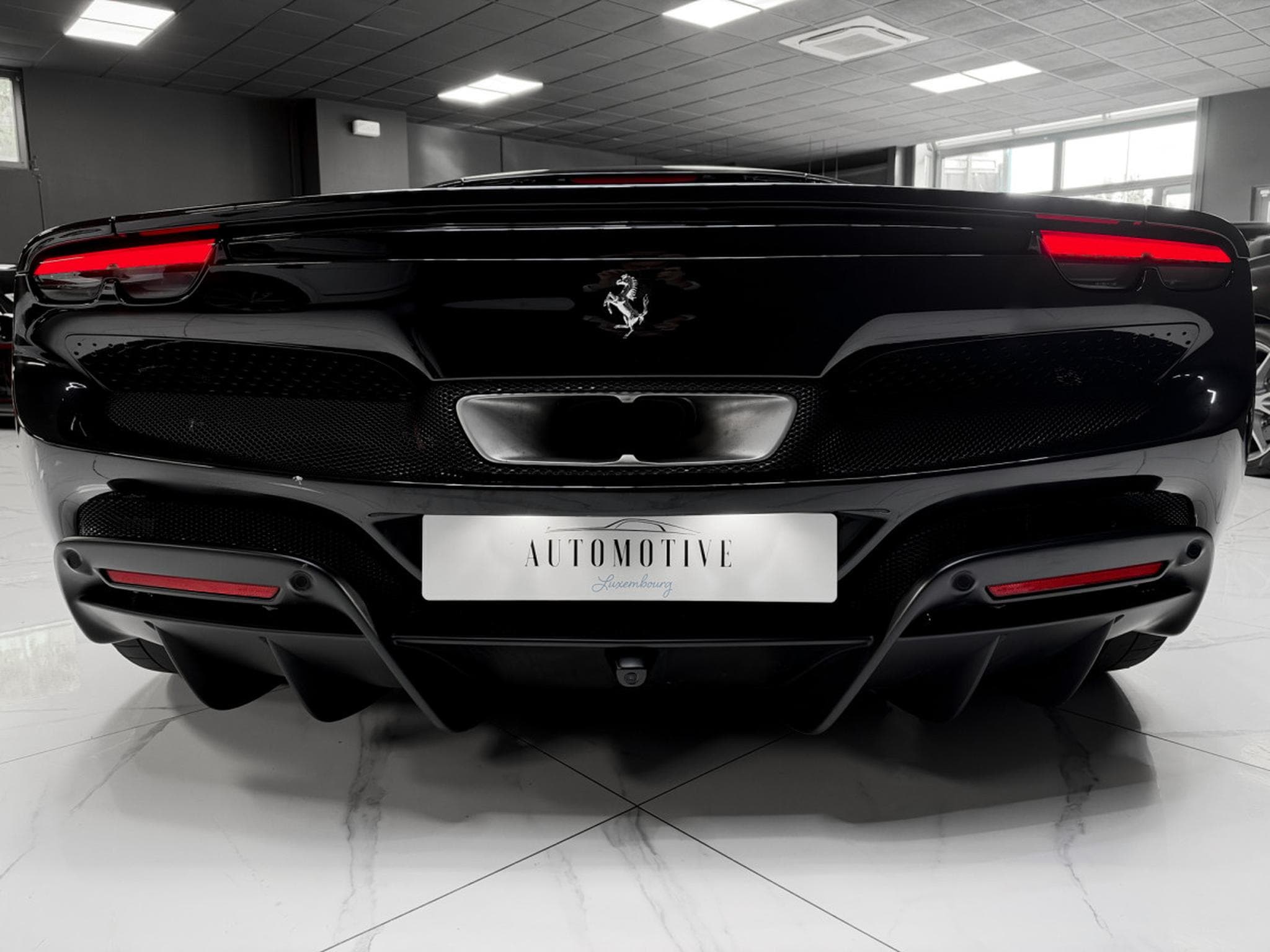 Ferrari 296 GTB 1.Hd / CARBON / LIFT / 360° (2022) - Foto 15