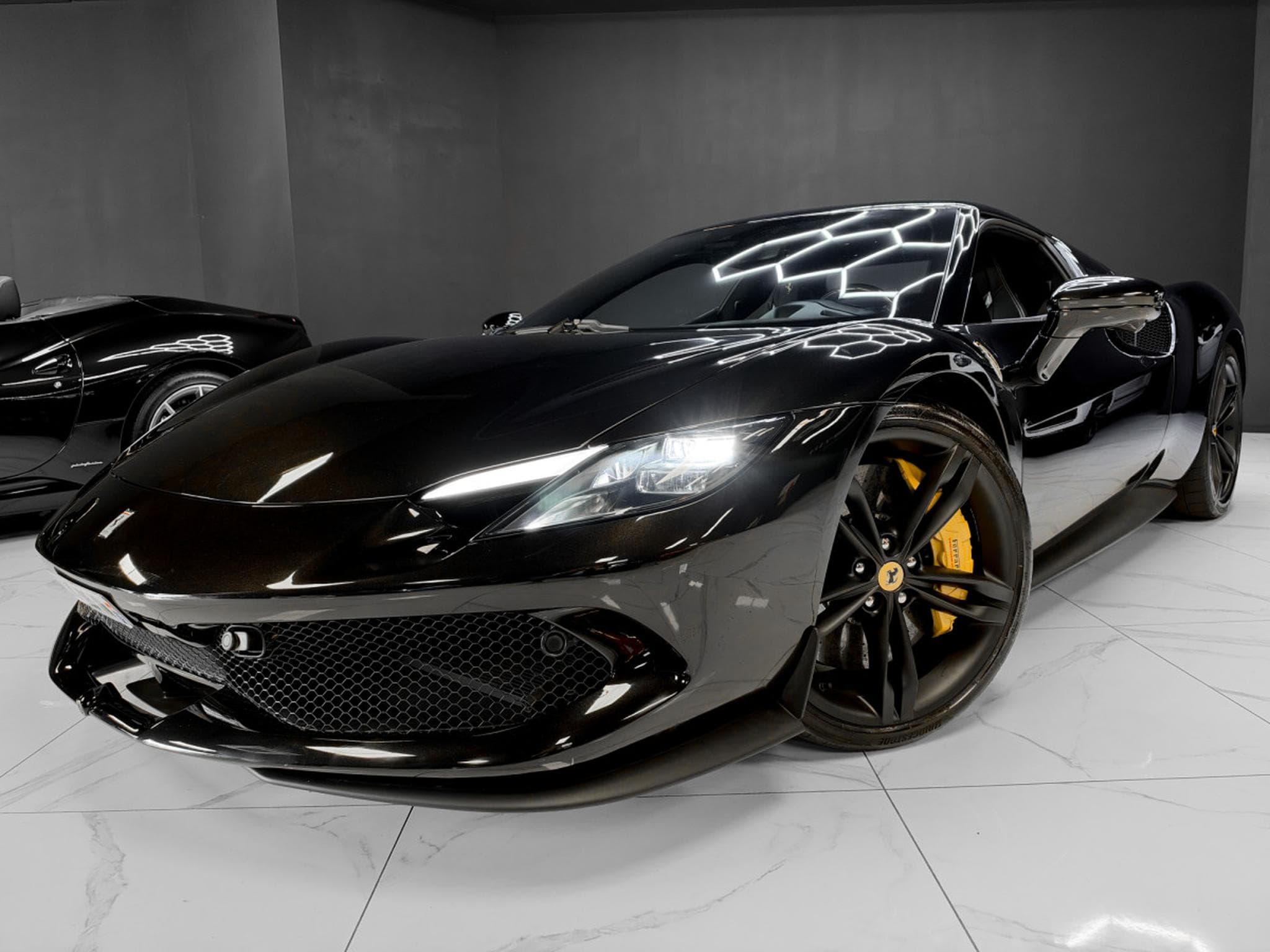Ferrari 296 GTB 1.Hd / CARBON / LIFT / 360° (2022) - Foto 18