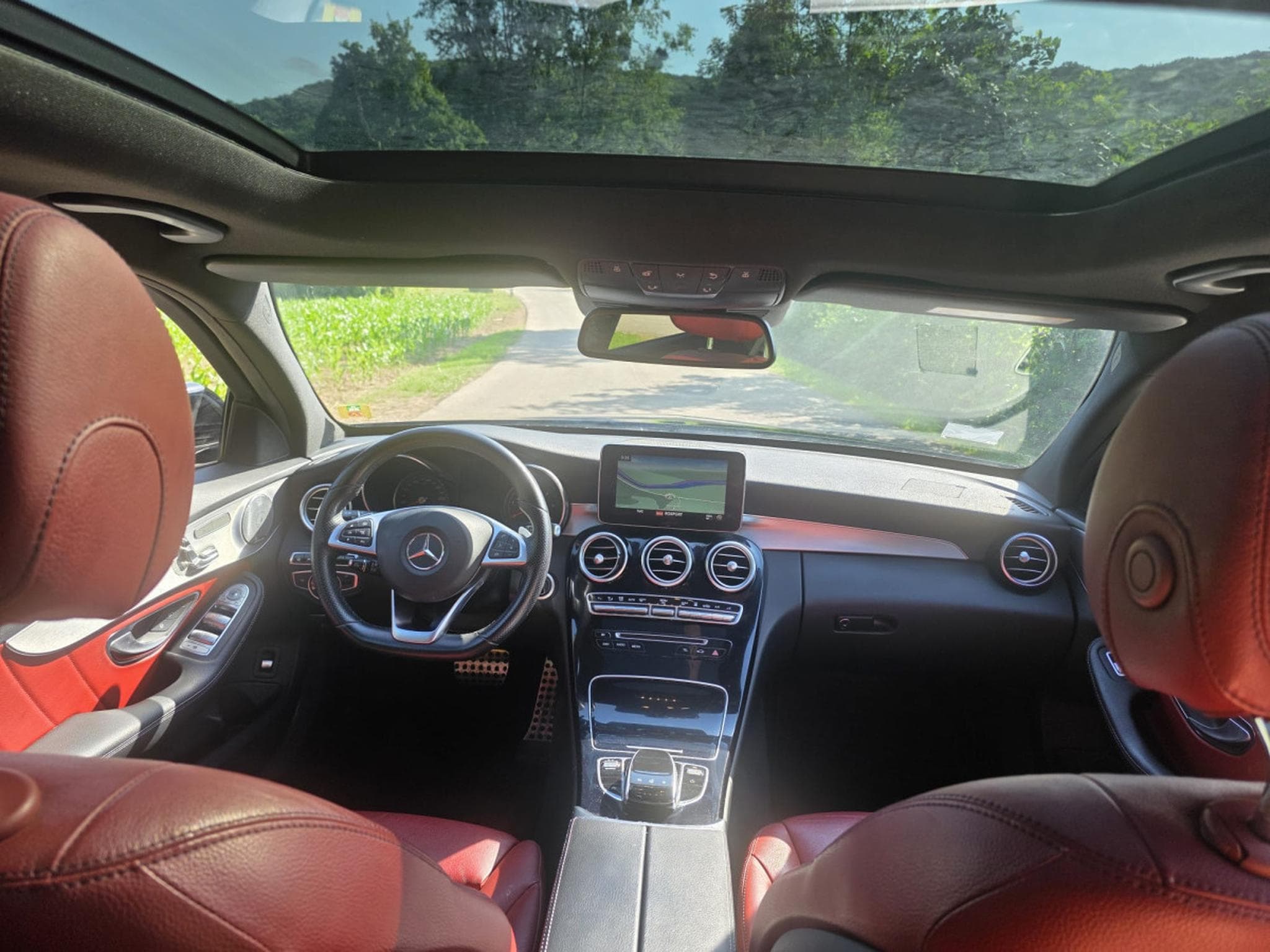 Mercedes C 250 d  AMG 4Matic, distronic, (2016) - Photo 6